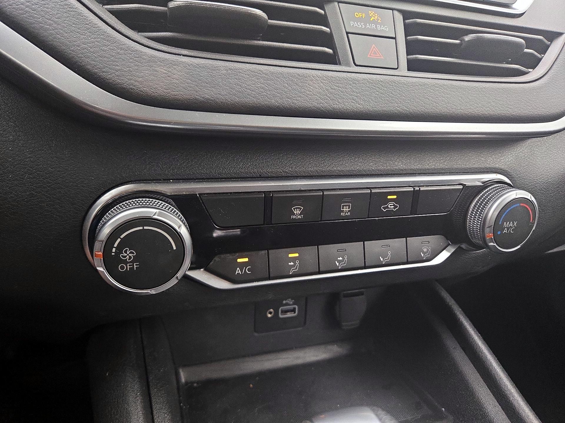 Thumbnail: 2022 Nissan Altima - 16