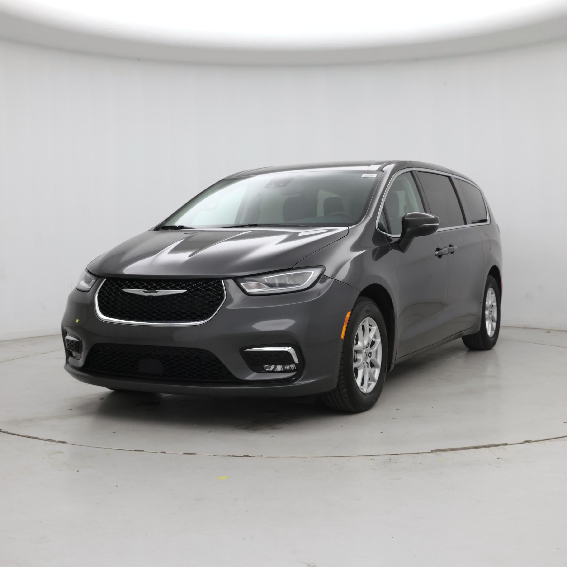 Thumbnail: 2023 Chrysler Pacifica - 4