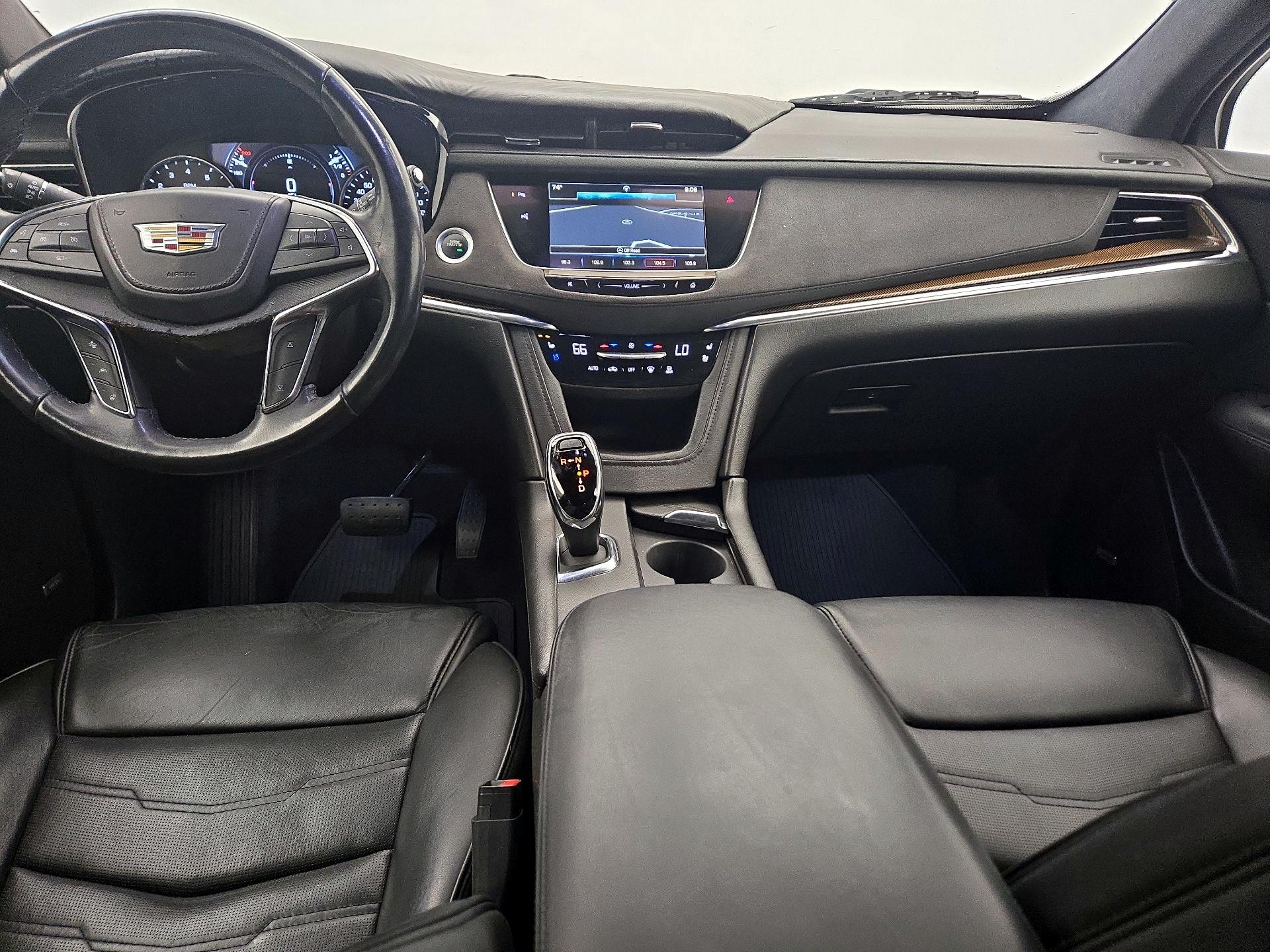 Thumbnail: 2018 Cadillac XT5 - 9