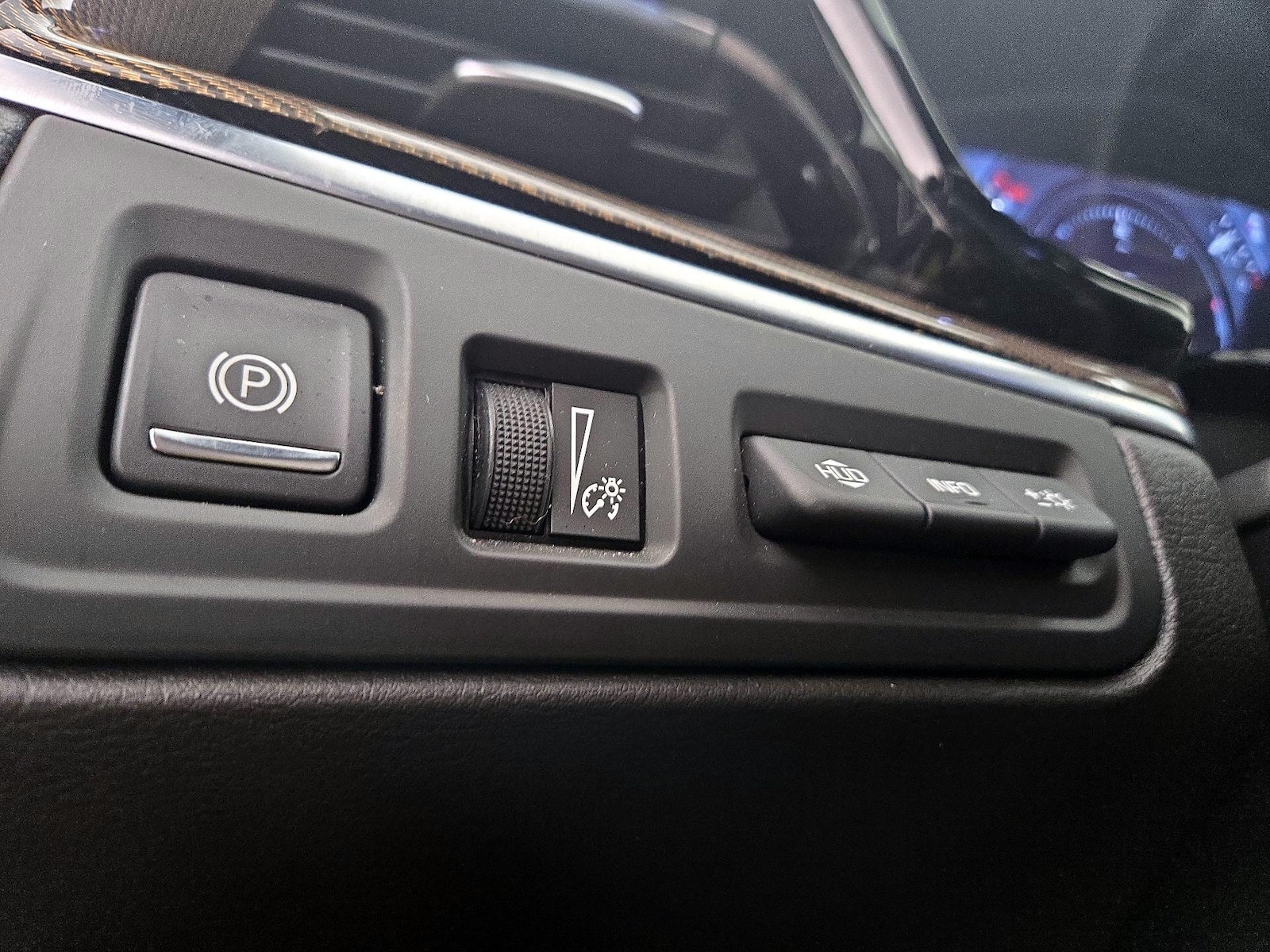 2018 Cadillac XT5 Platinum - Photo 14