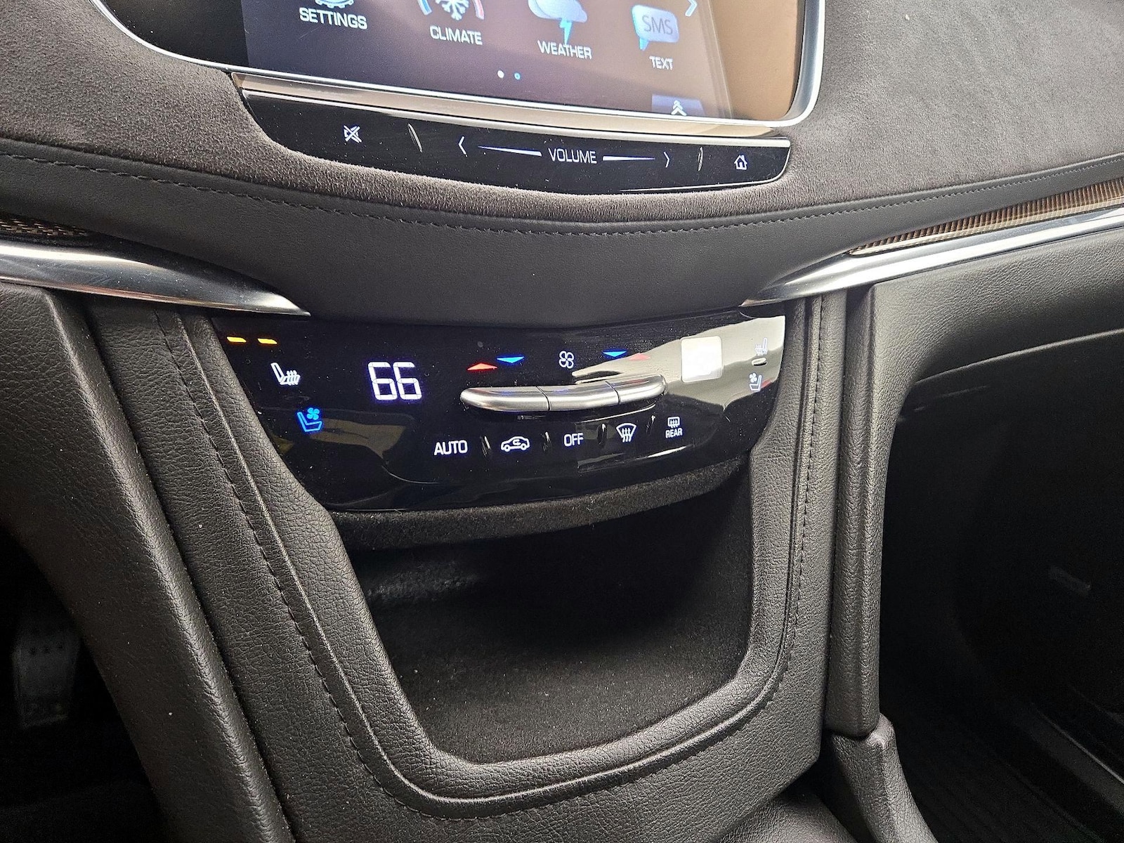2018 Cadillac XT5 Platinum - Photo 18