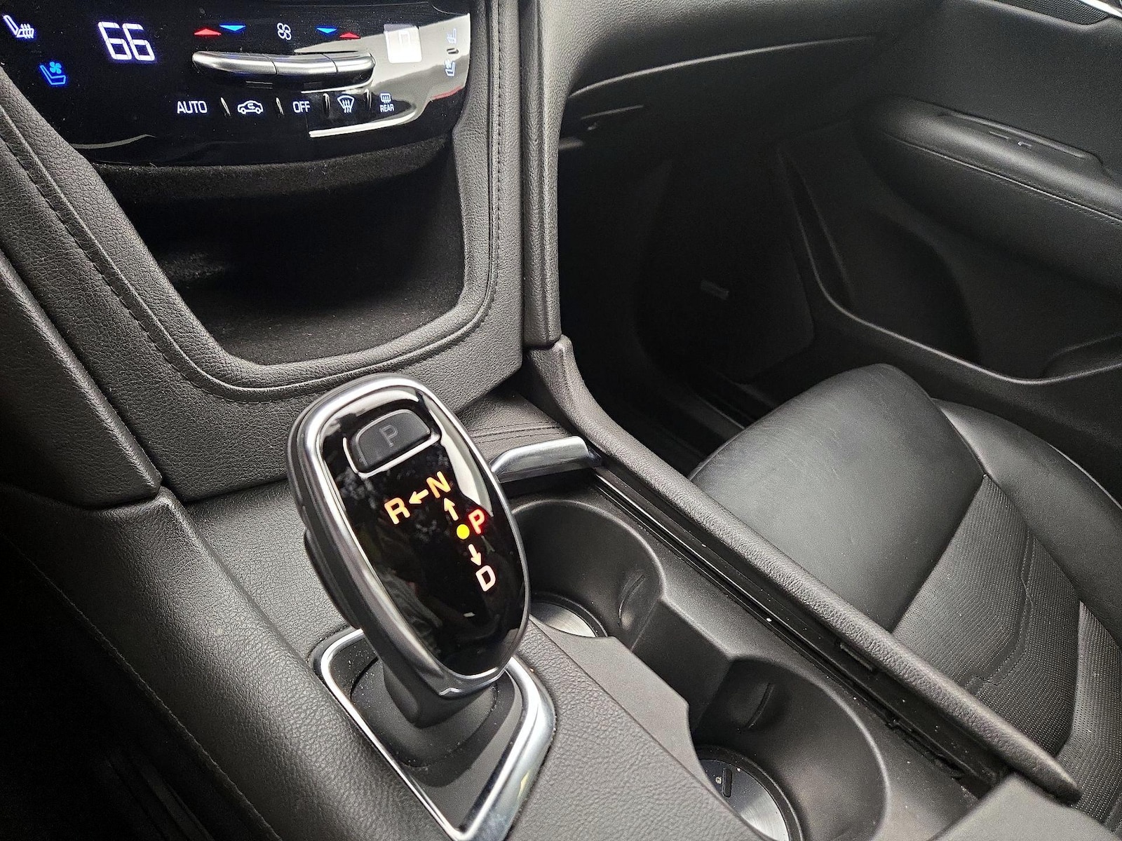 2018 Cadillac XT5 Platinum - Photo 19