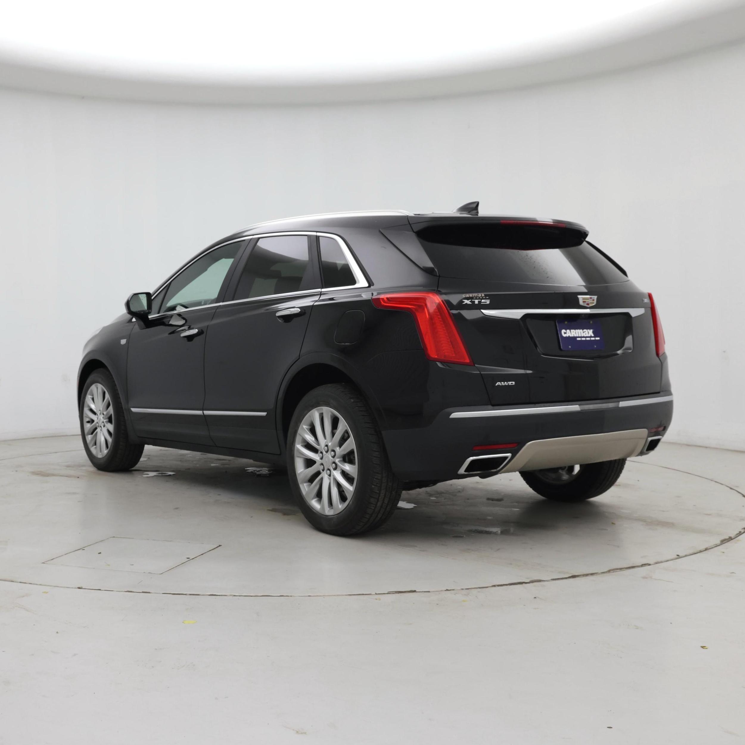 Thumbnail: 2018 Cadillac XT5 - 2