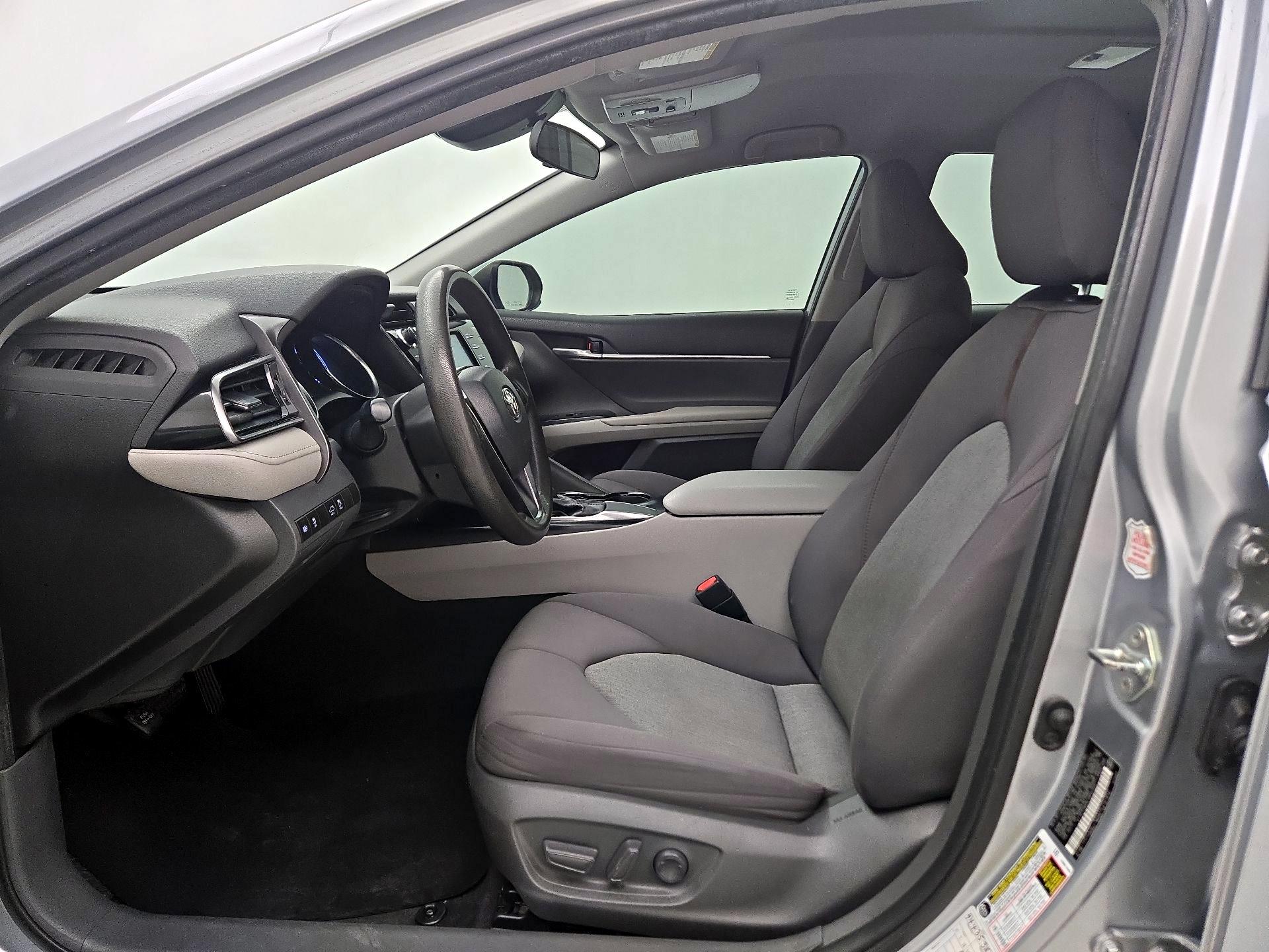 Thumbnail: 2020 Toyota Camry - 11