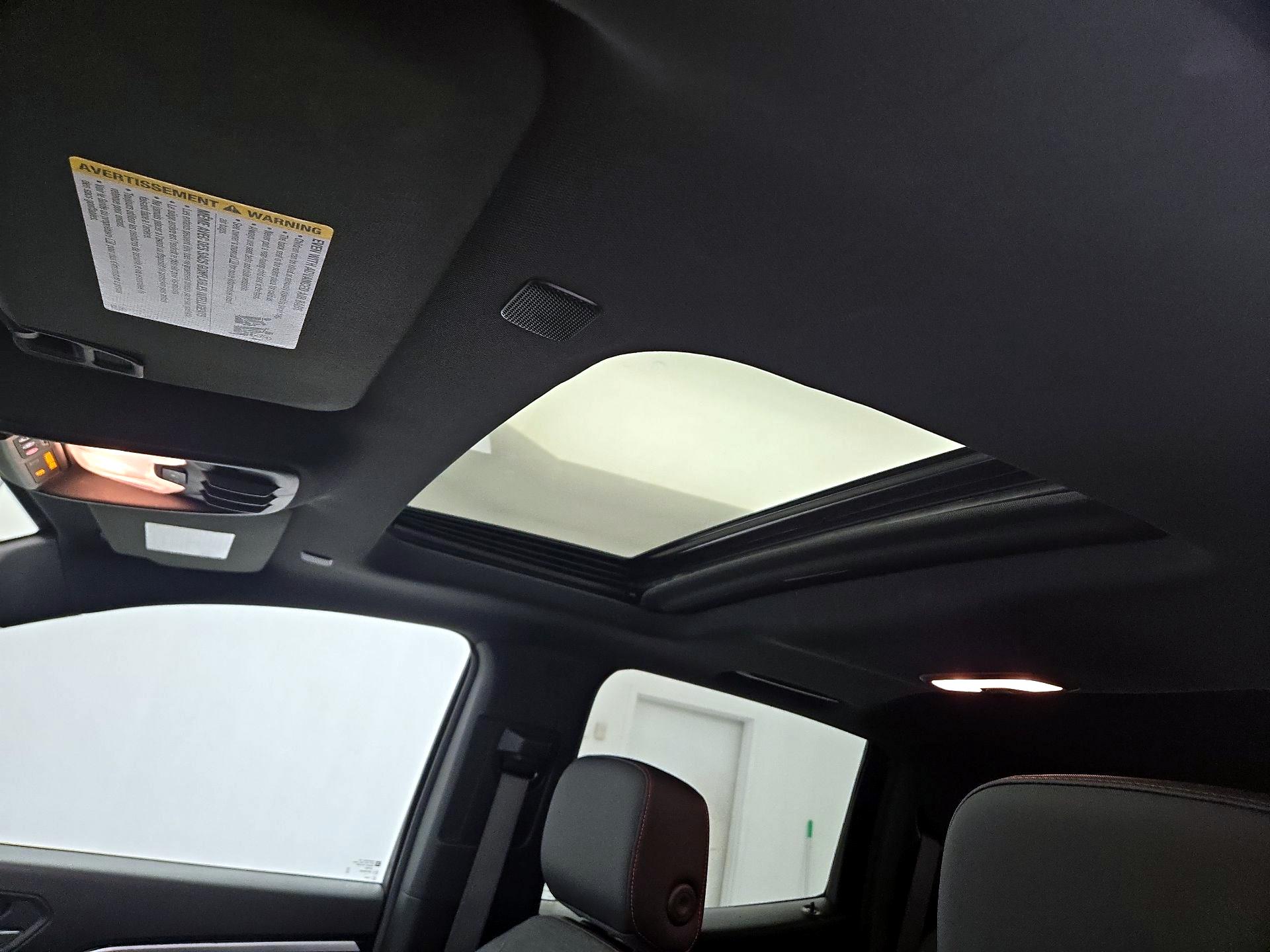 Thumbnail: 2023 Chevrolet Colorado - 20