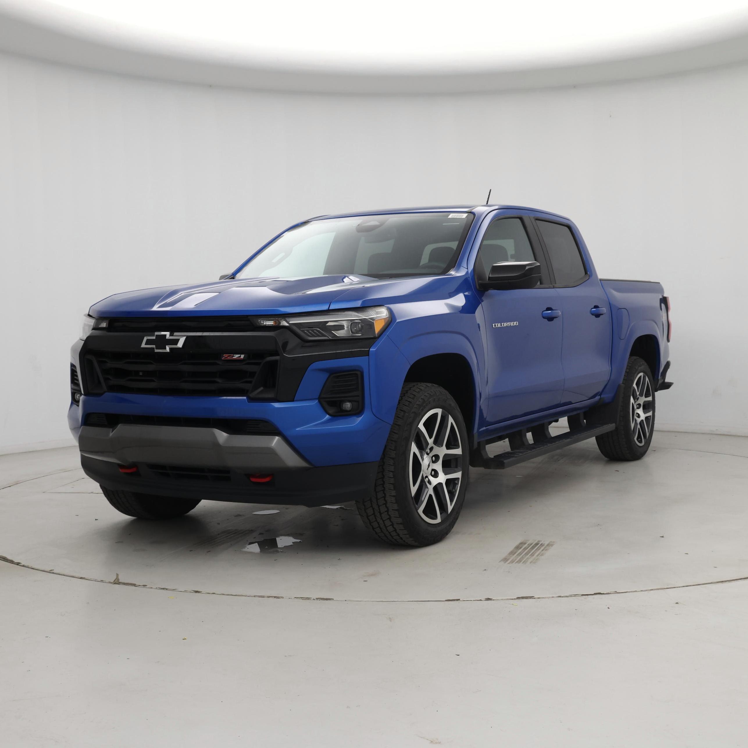 Thumbnail: 2023 Chevrolet Colorado - 4