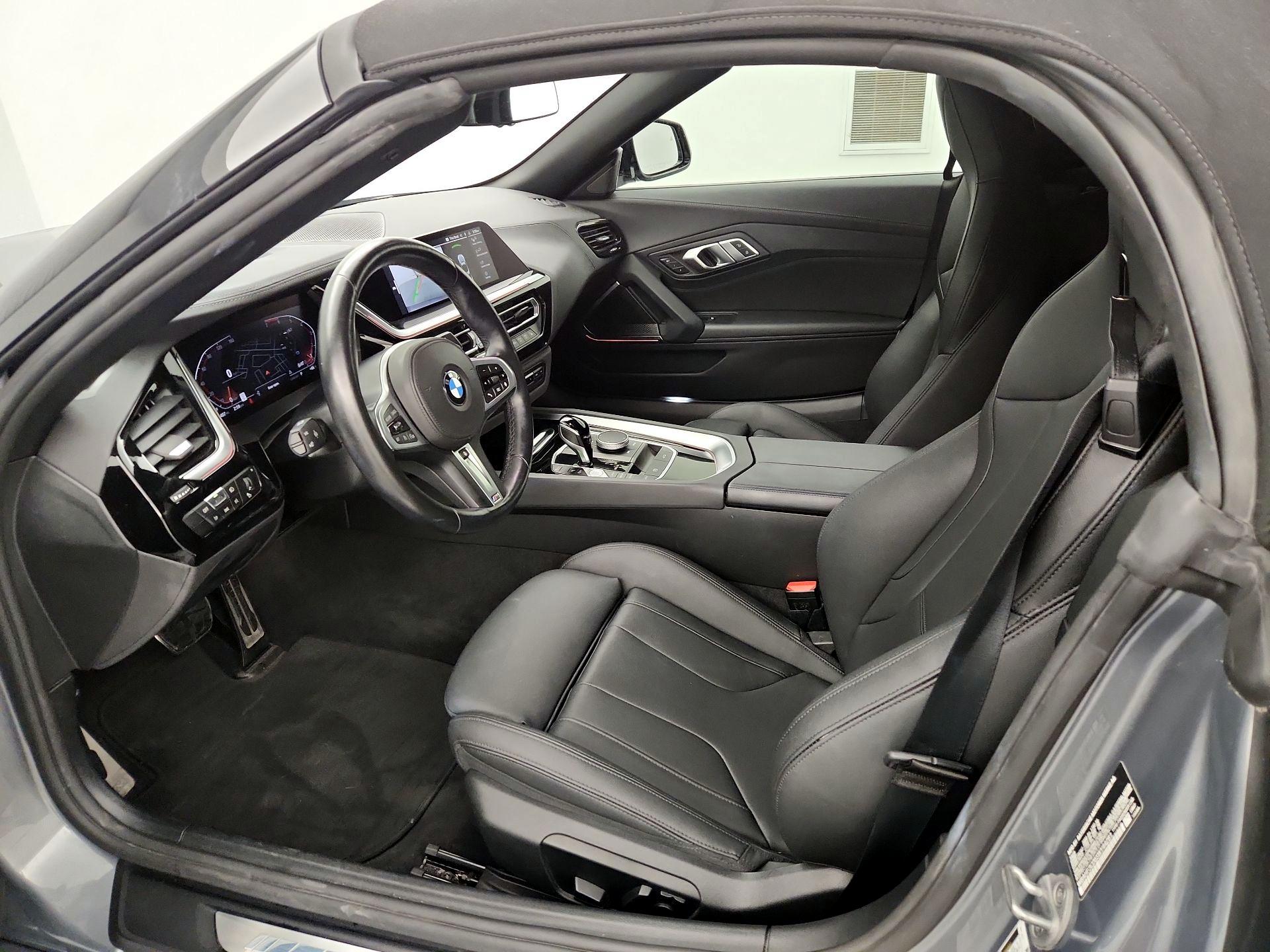 Thumbnail: 2025 BMW Z4 - 11