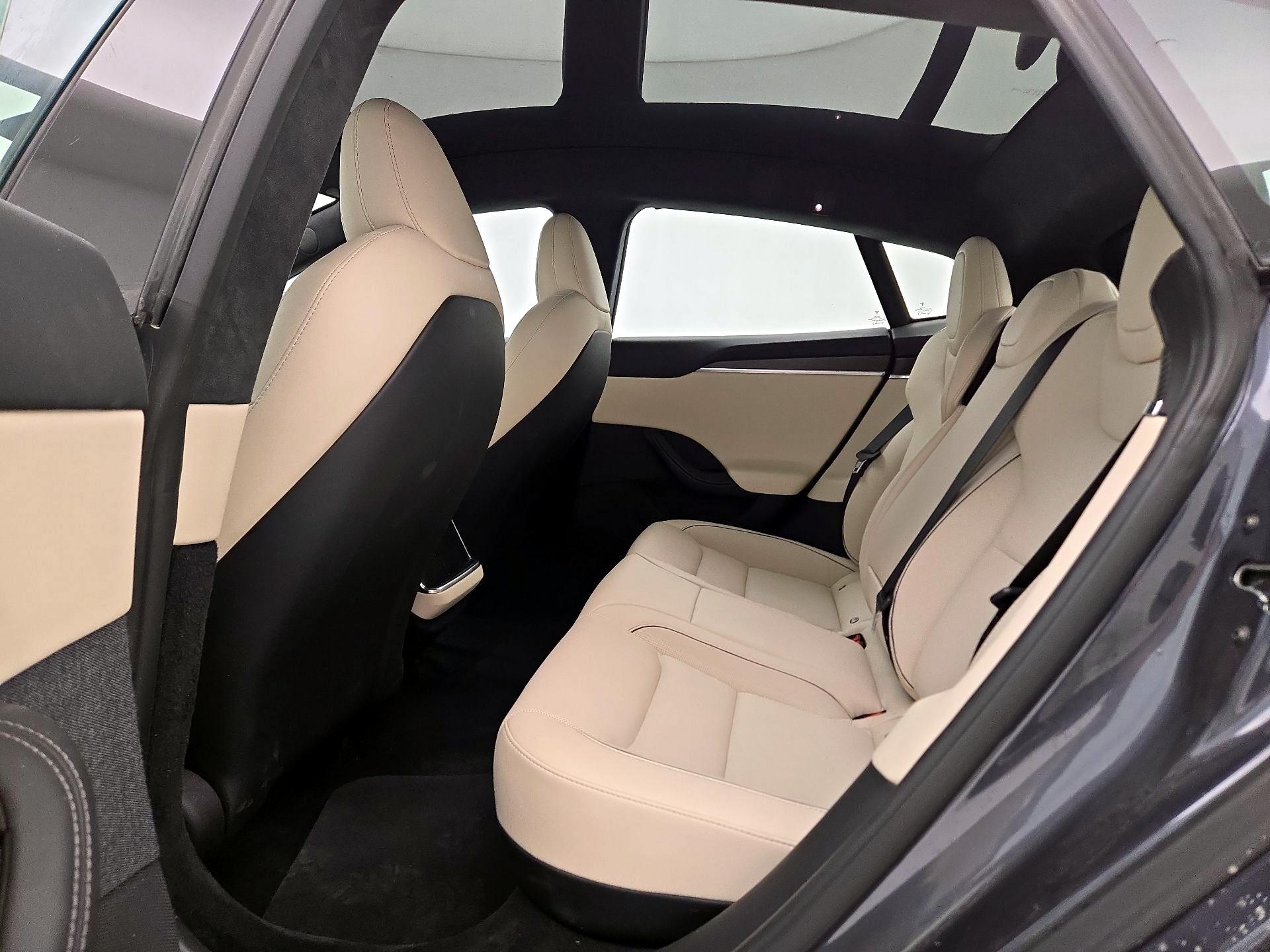 Thumbnail: 2021 Tesla Model S - 19