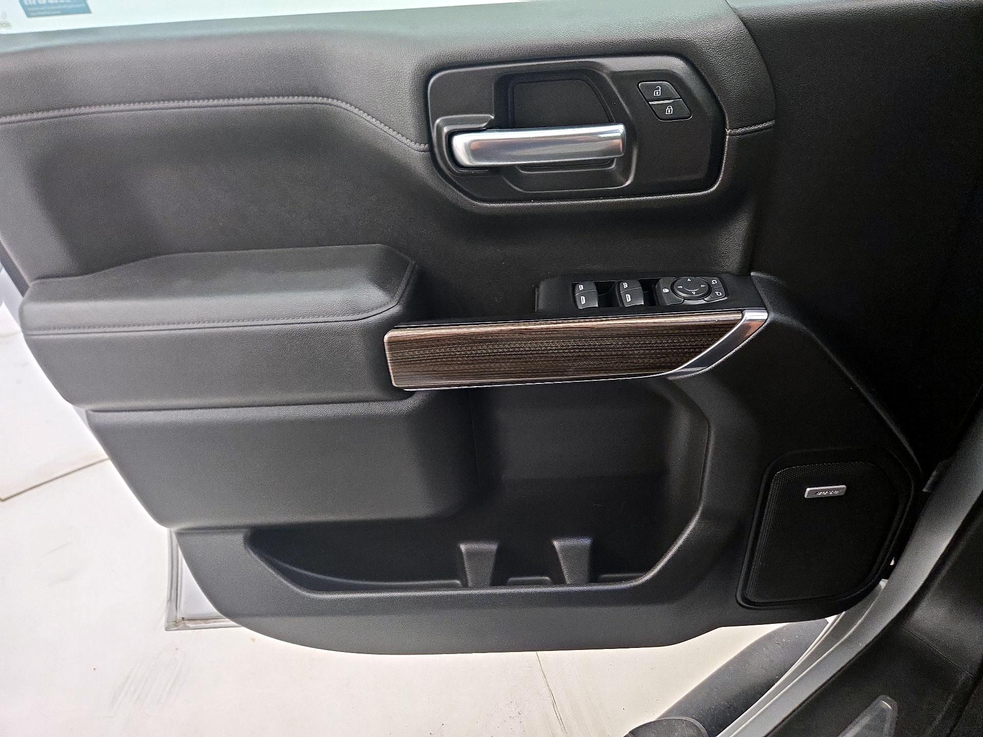 Thumbnail: 2019 Chevrolet Silverado 1500 - 12