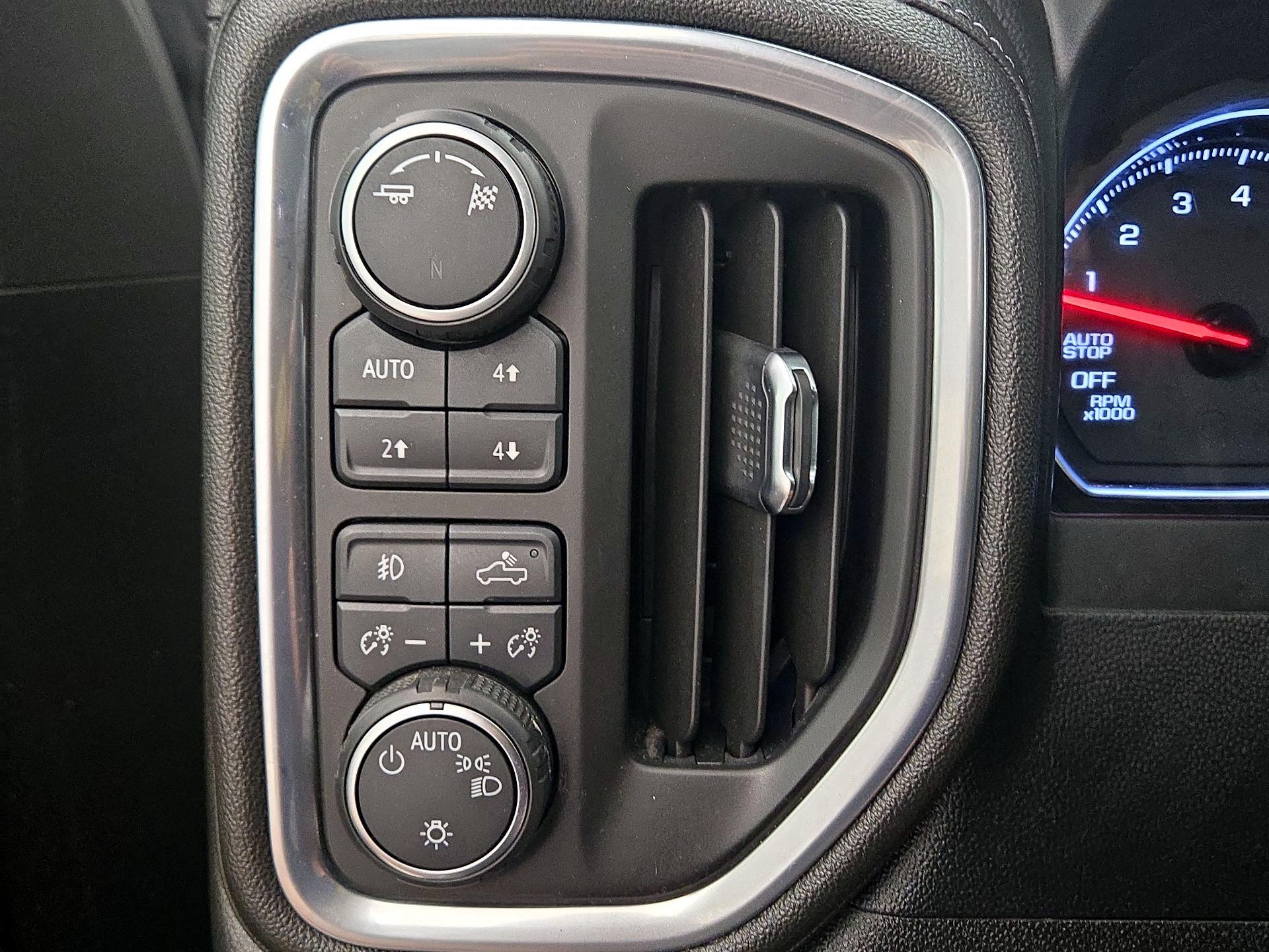 Thumbnail: 2019 Chevrolet Silverado 1500 - 13