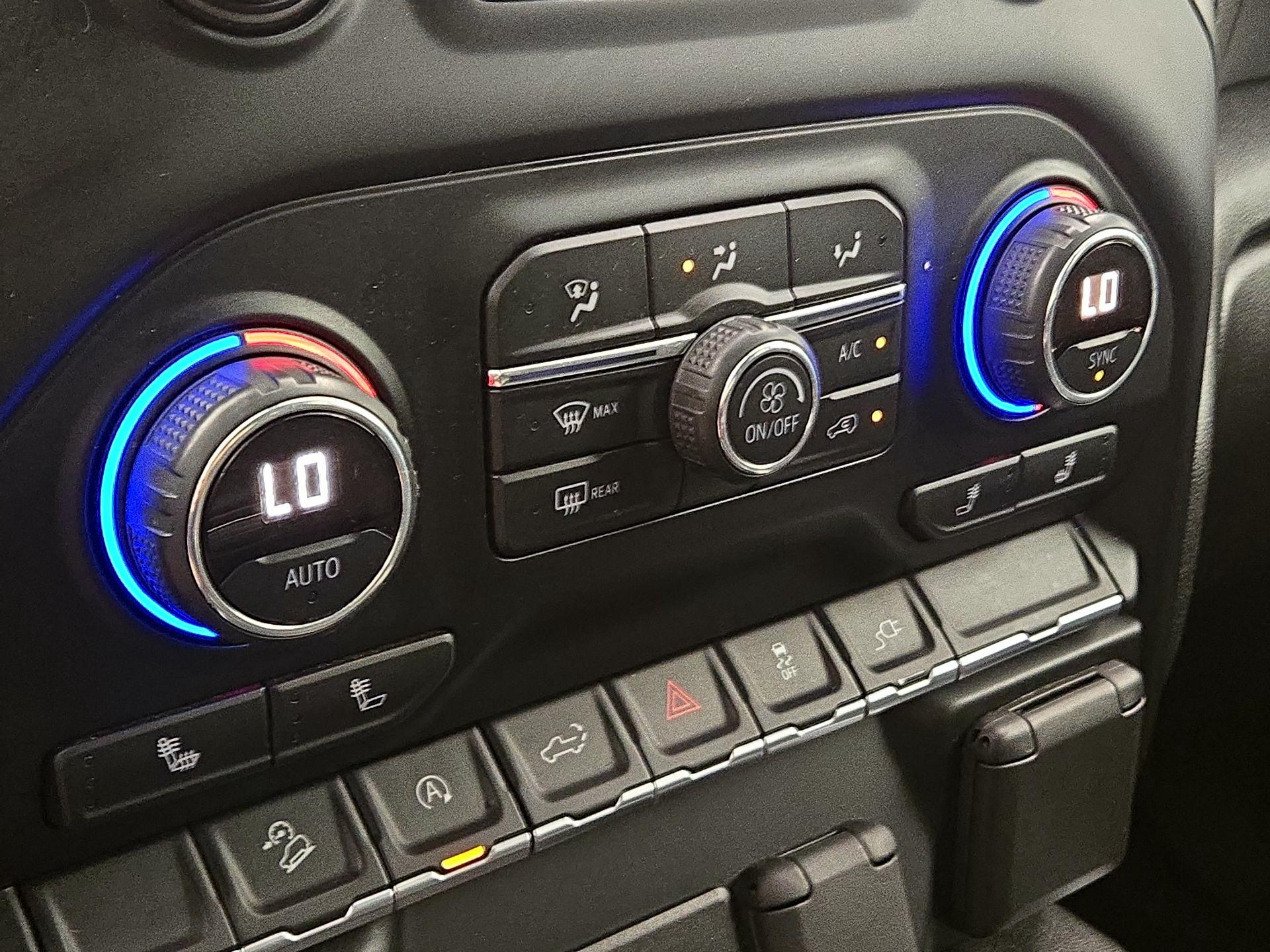 Thumbnail: 2019 Chevrolet Silverado 1500 - 16