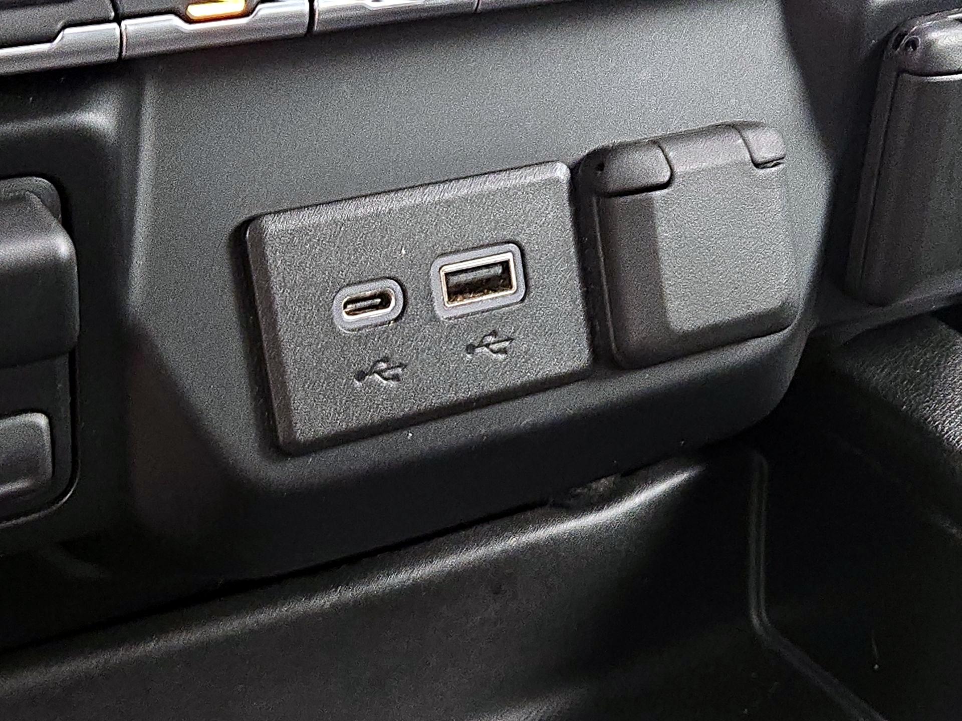 Thumbnail: 2019 Chevrolet Silverado 1500 - 18