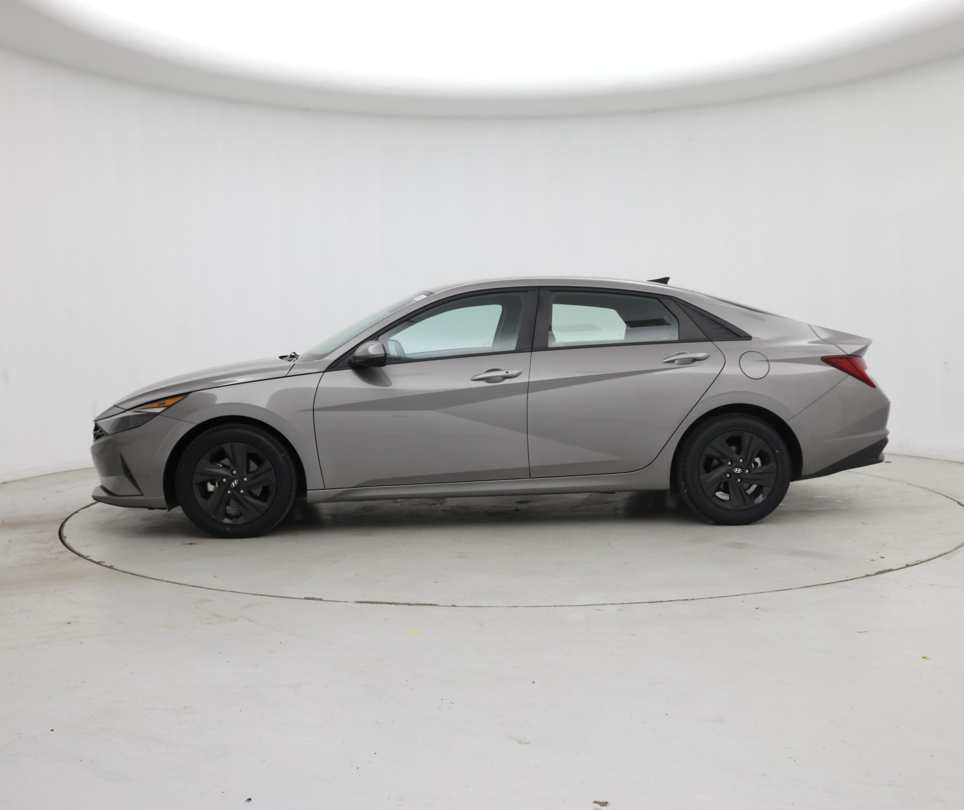 Thumbnail: 2021 Hyundai Elantra - 3