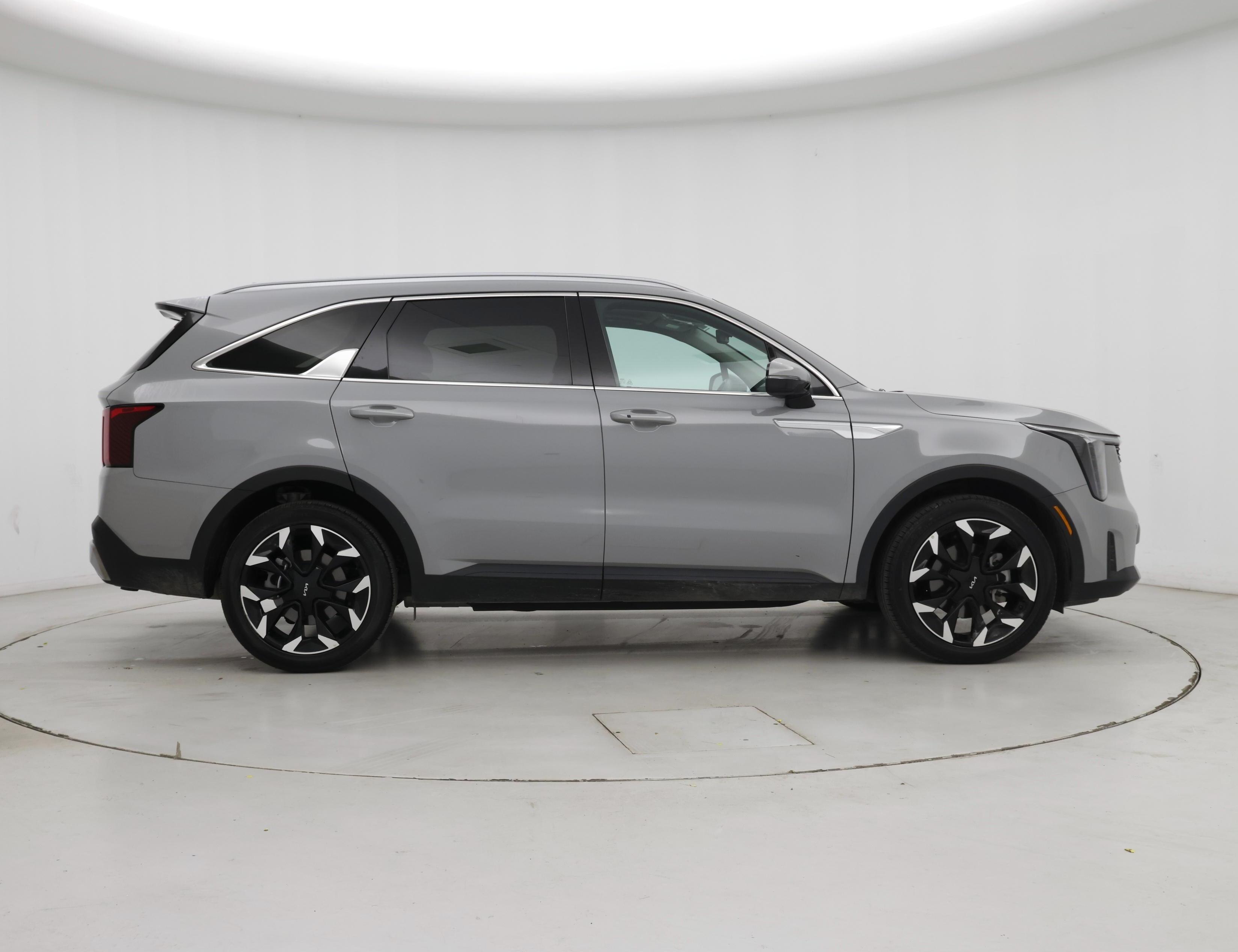 Thumbnail: 2025 Kia Sorento - 7