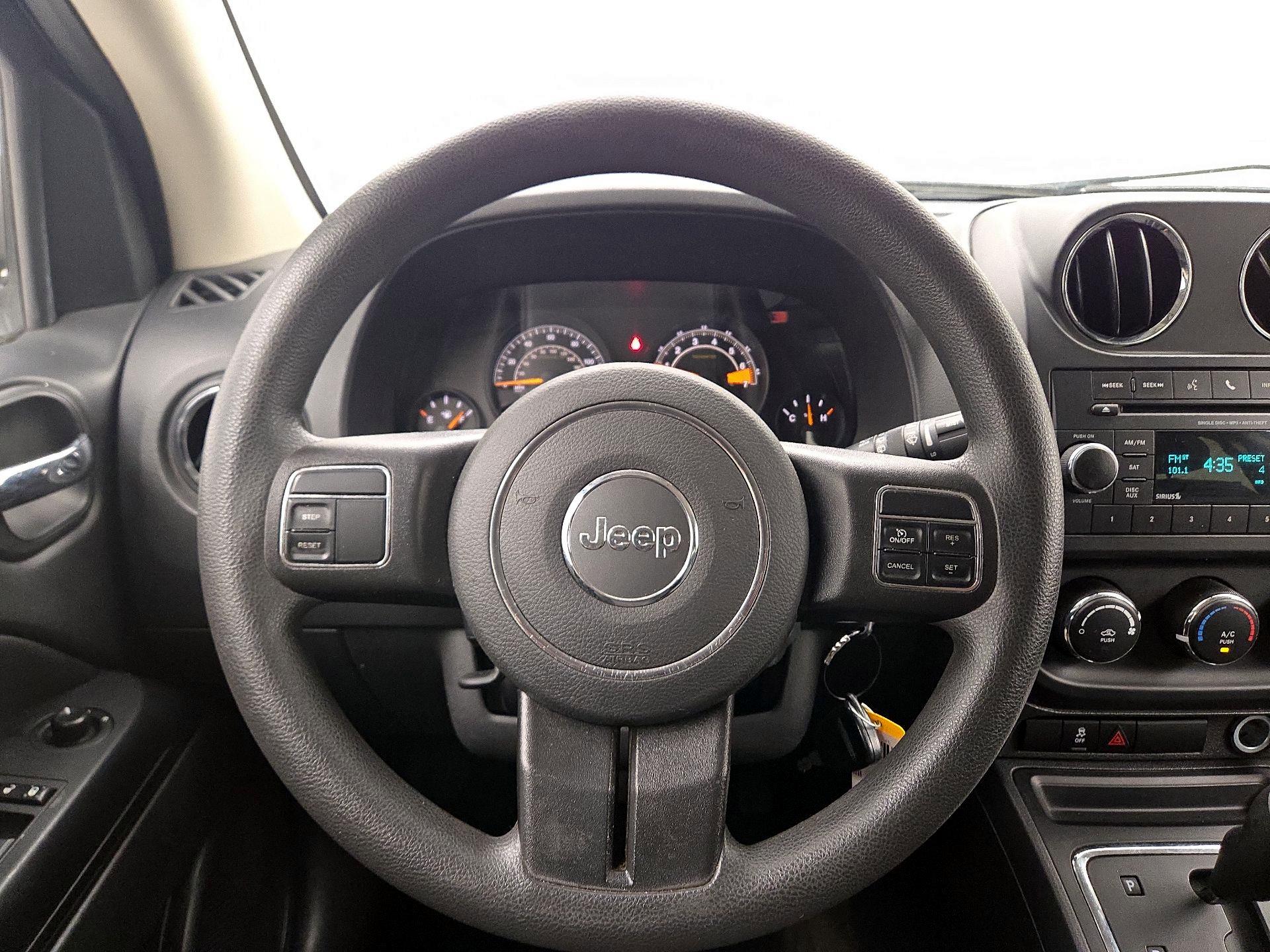 Thumbnail: 2017 Jeep Compass - 10