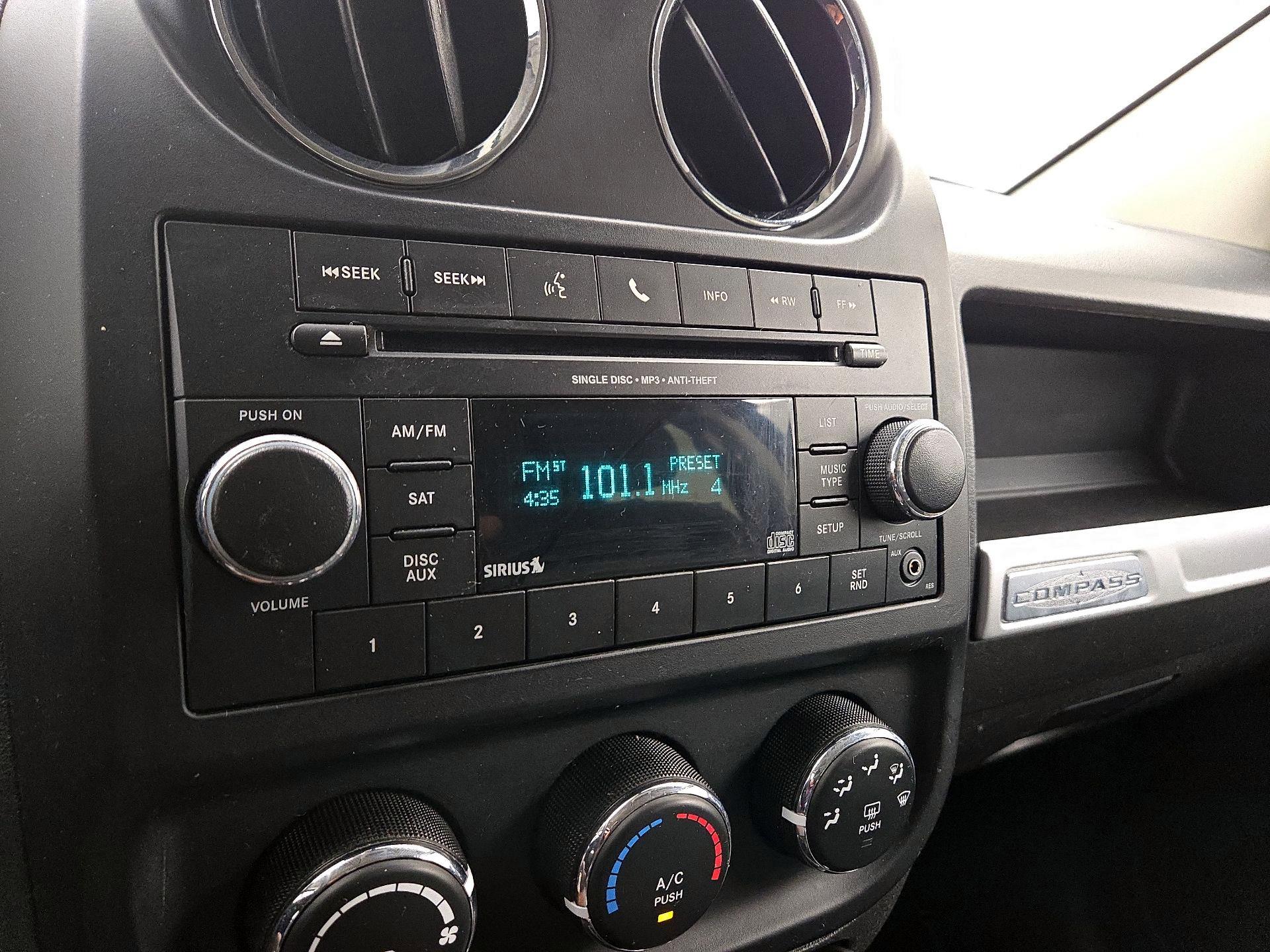 Thumbnail: 2017 Jeep Compass - 13