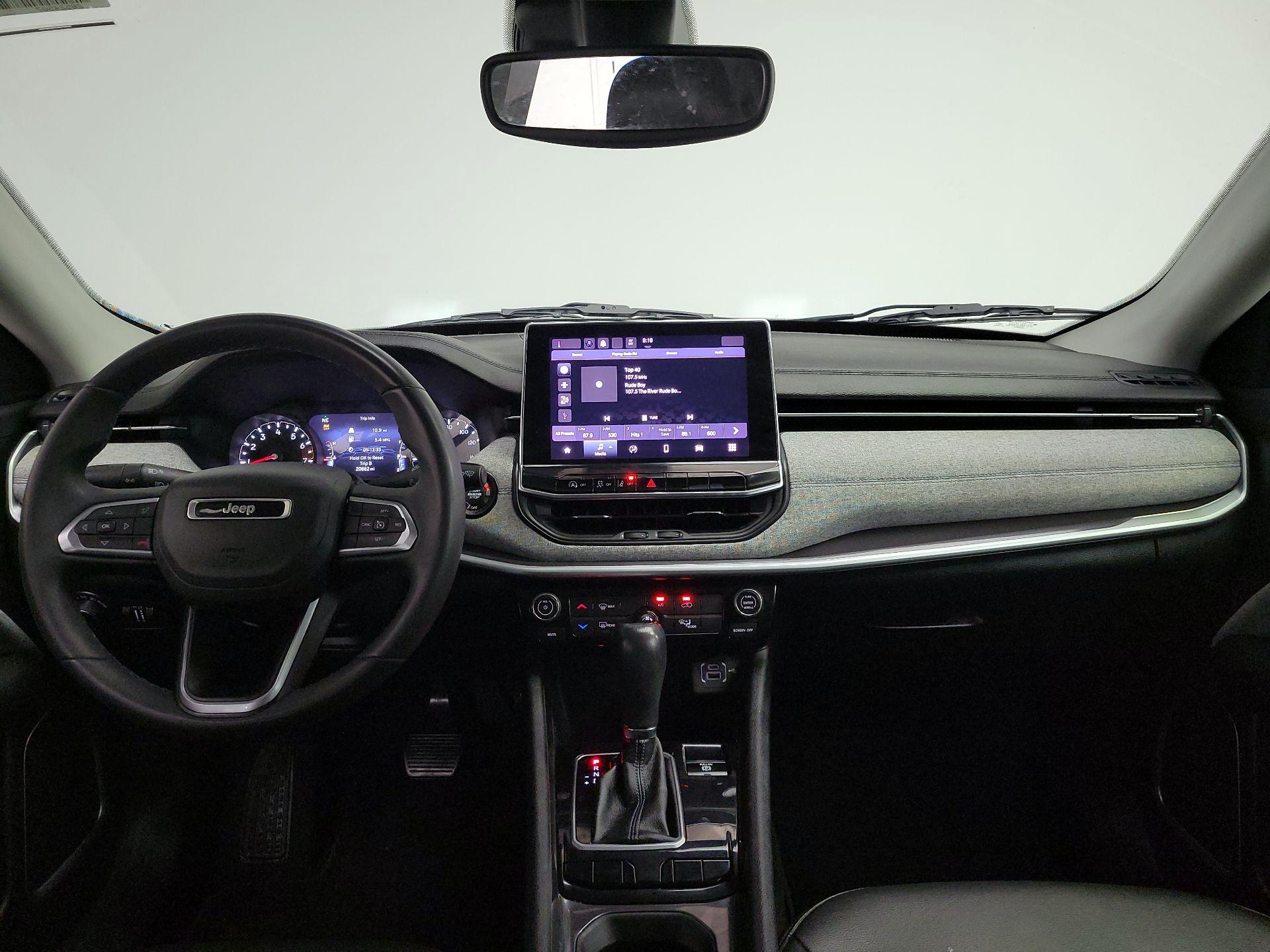 Thumbnail: 2022 Jeep Compass - 9