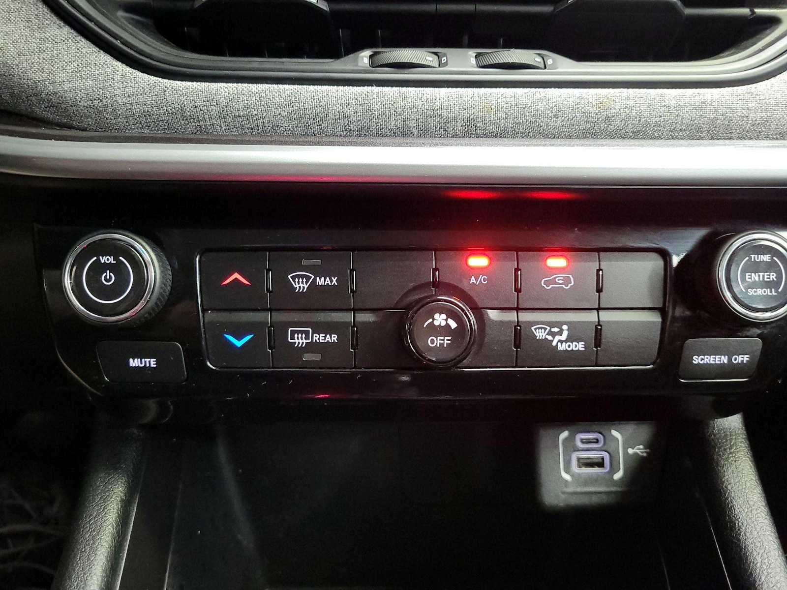 2022 Jeep Compass Latitude - Photo 17