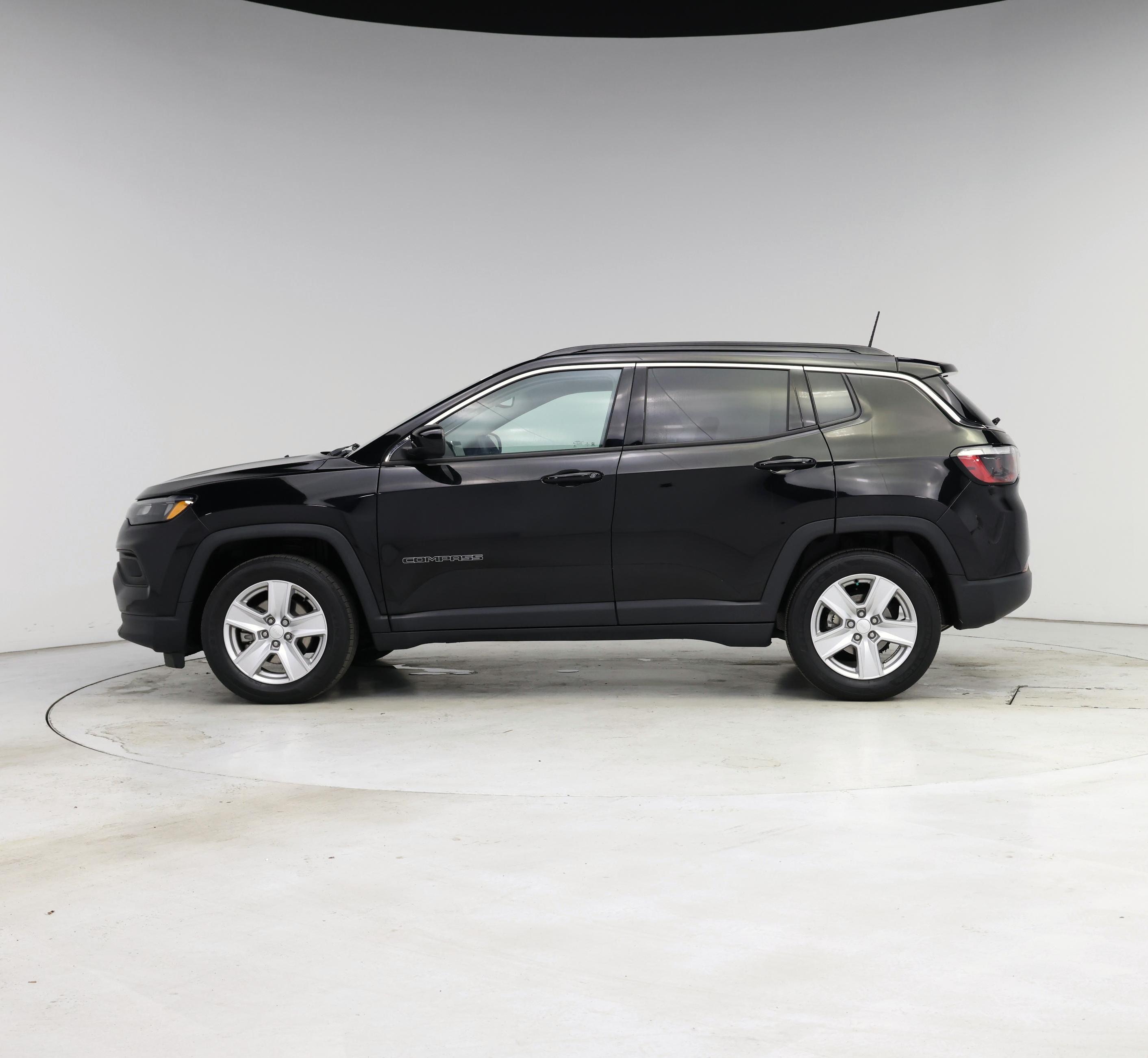 Thumbnail: 2022 Jeep Compass - 3