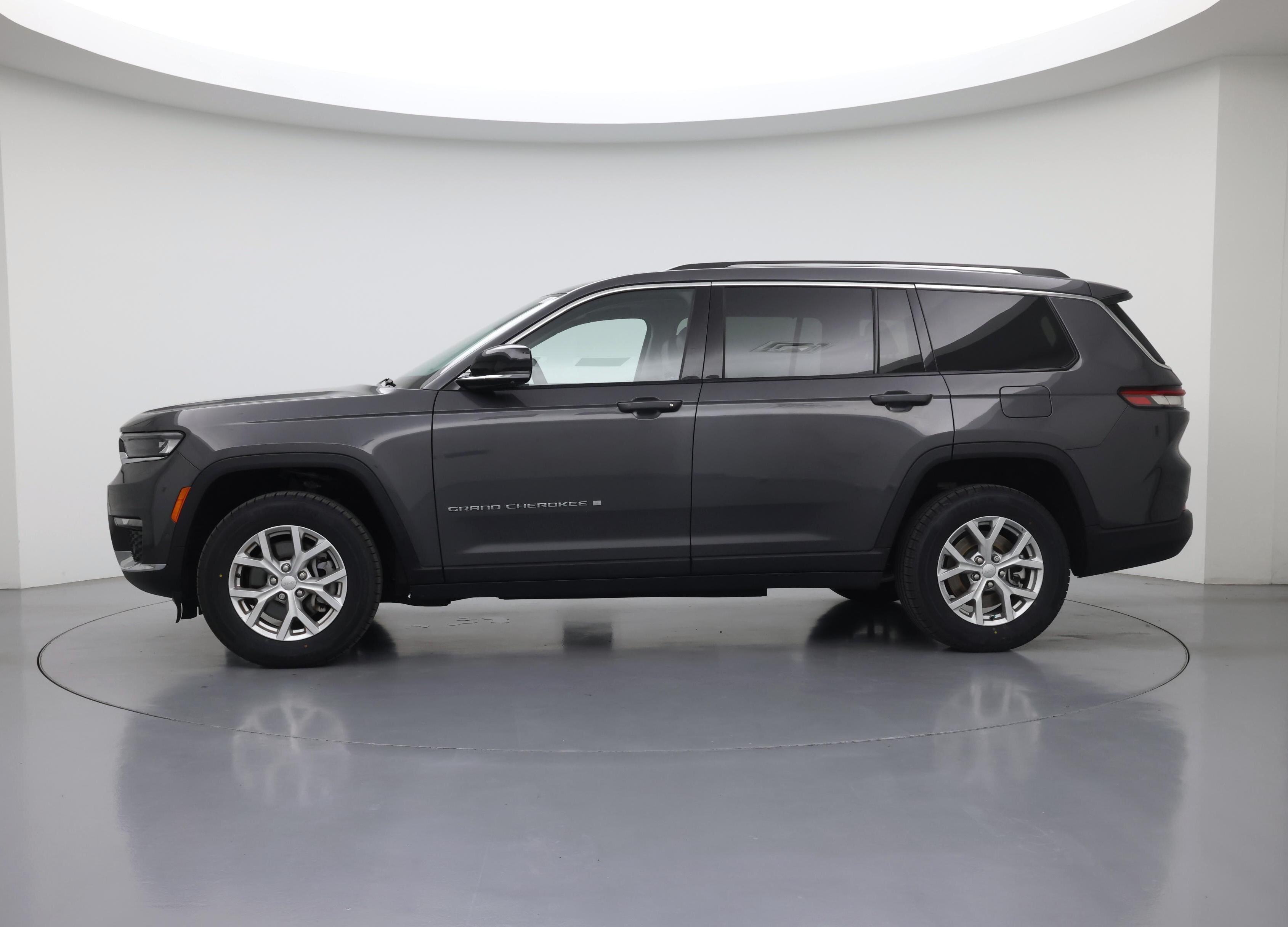 Thumbnail: 2023 Jeep Grand Cherokee L - 3