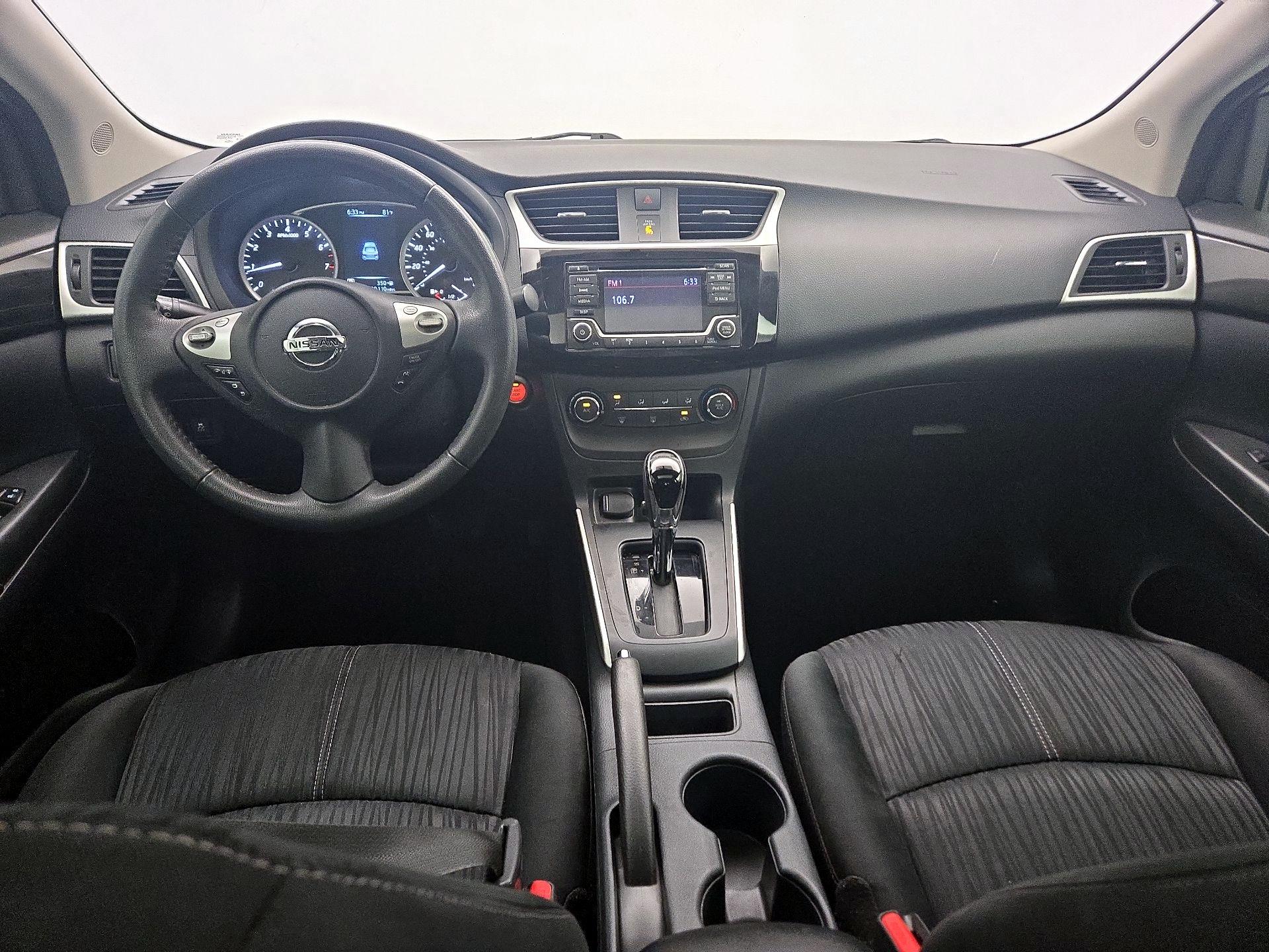 Thumbnail: 2017 Nissan Sentra - 9