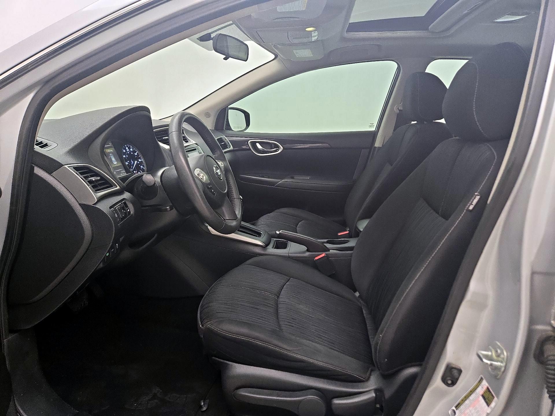 Thumbnail: 2017 Nissan Sentra - 11