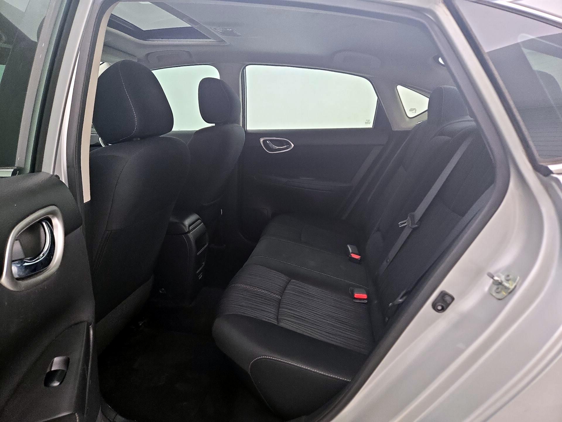 Thumbnail: 2017 Nissan Sentra - 20