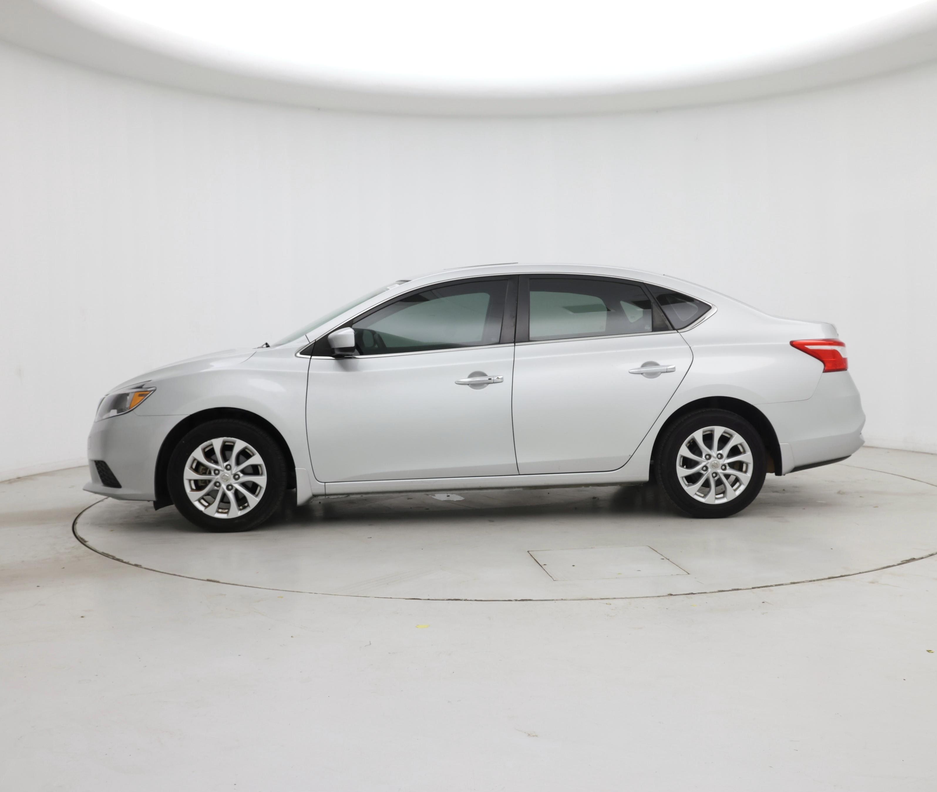 Thumbnail: 2017 Nissan Sentra - 3