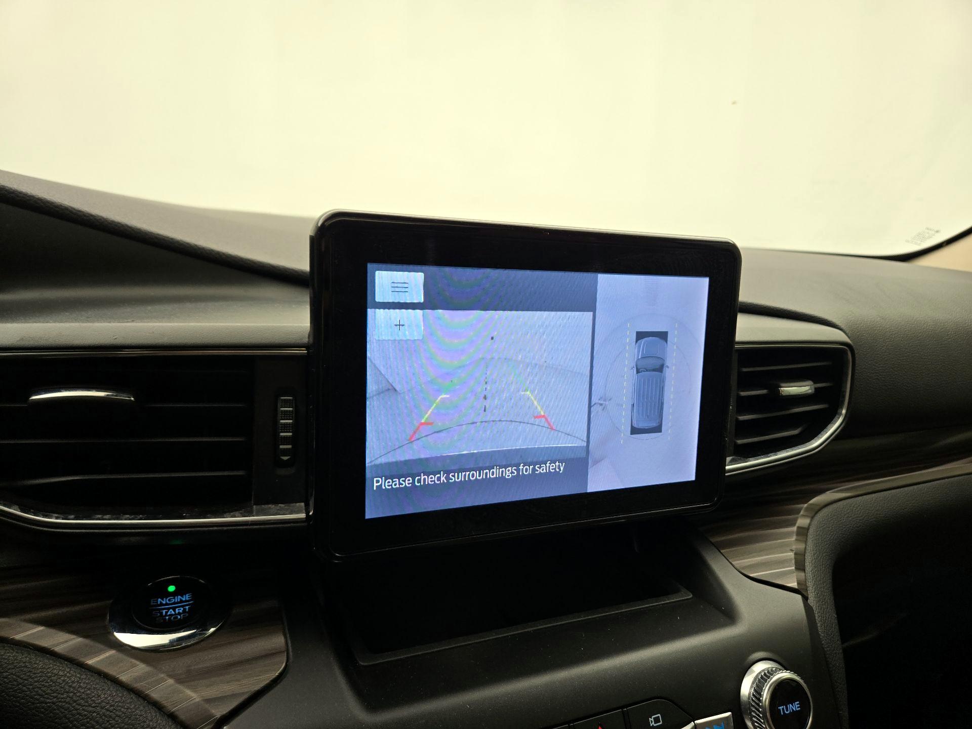 Thumbnail: 2020 Ford Explorer - 15