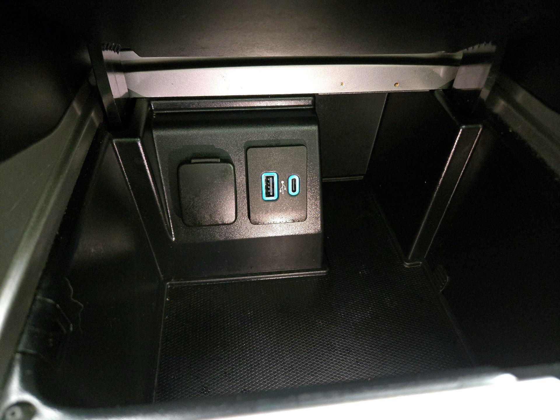 Thumbnail: 2020 Ford Explorer - 19