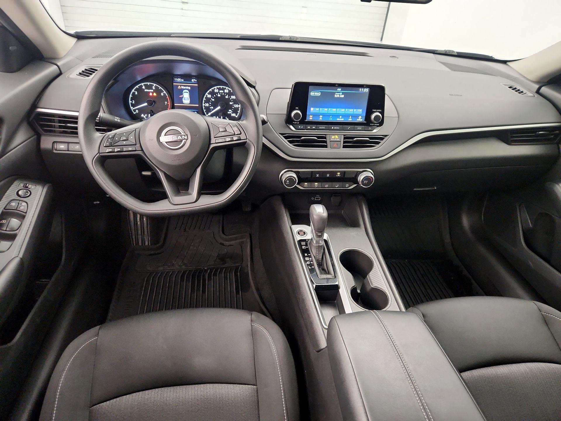 Thumbnail: 2023 Nissan Altima - 9