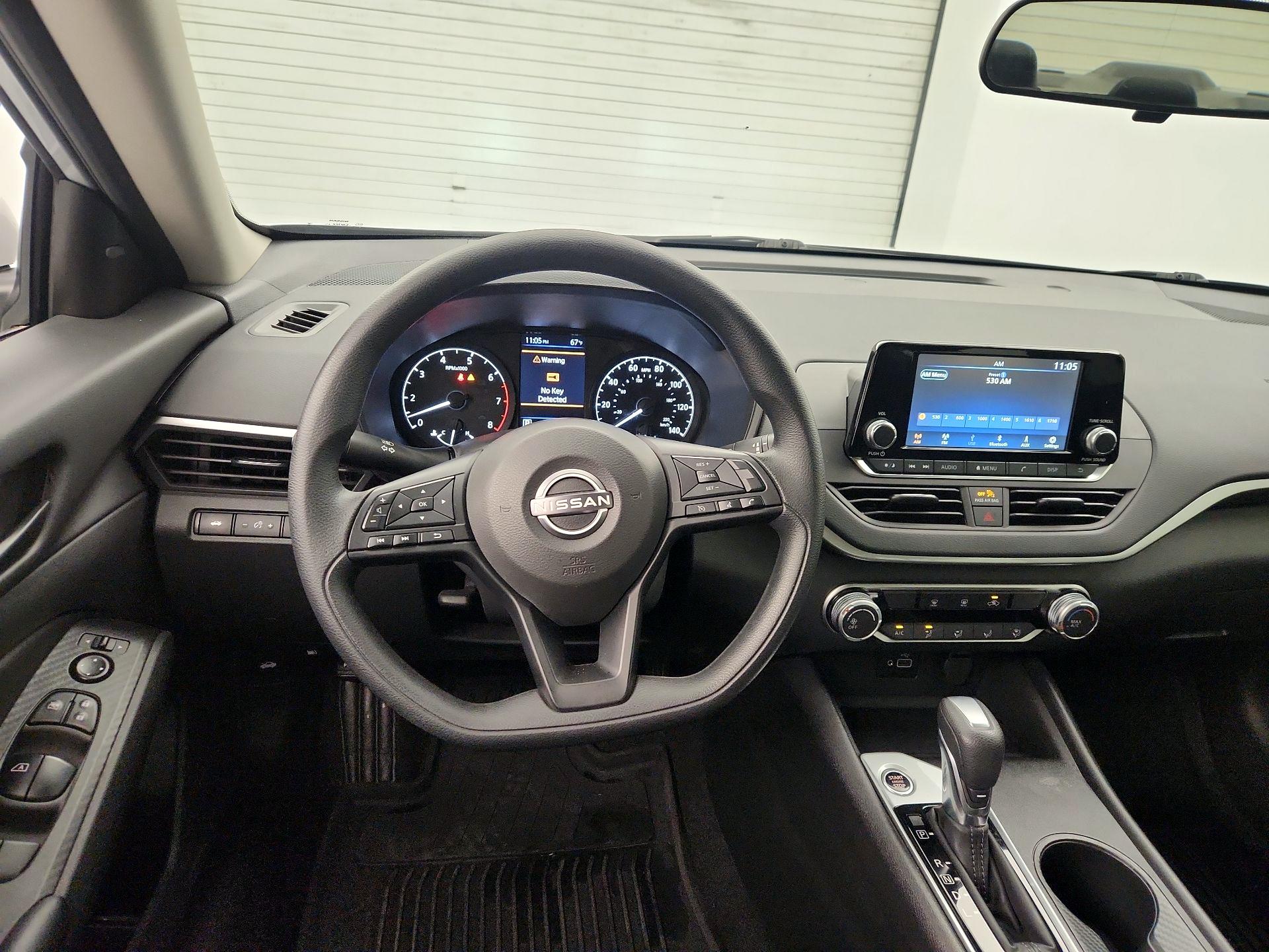 Thumbnail: 2023 Nissan Altima - 10