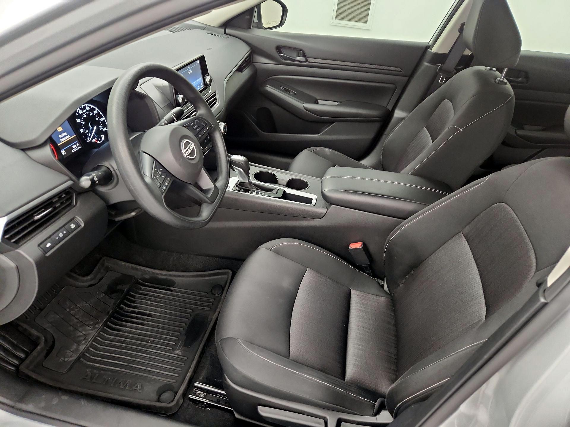 Thumbnail: 2023 Nissan Altima - 11