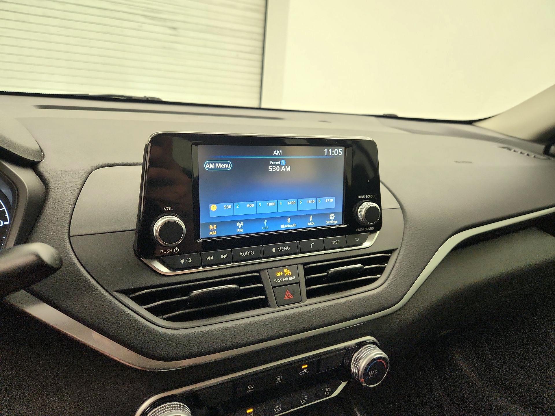 Thumbnail: 2023 Nissan Altima - 15