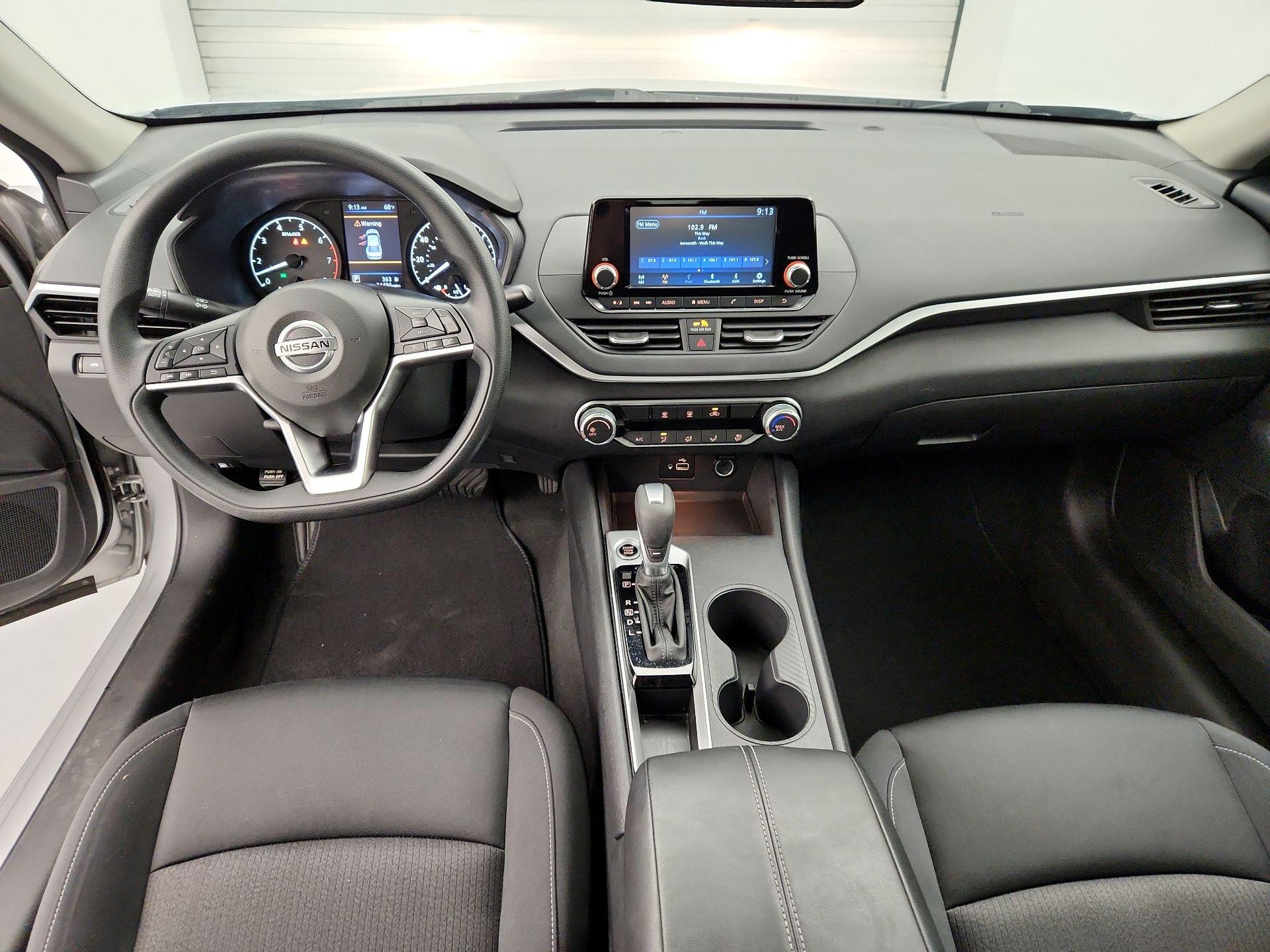 Thumbnail: 2022 Nissan Altima - 9