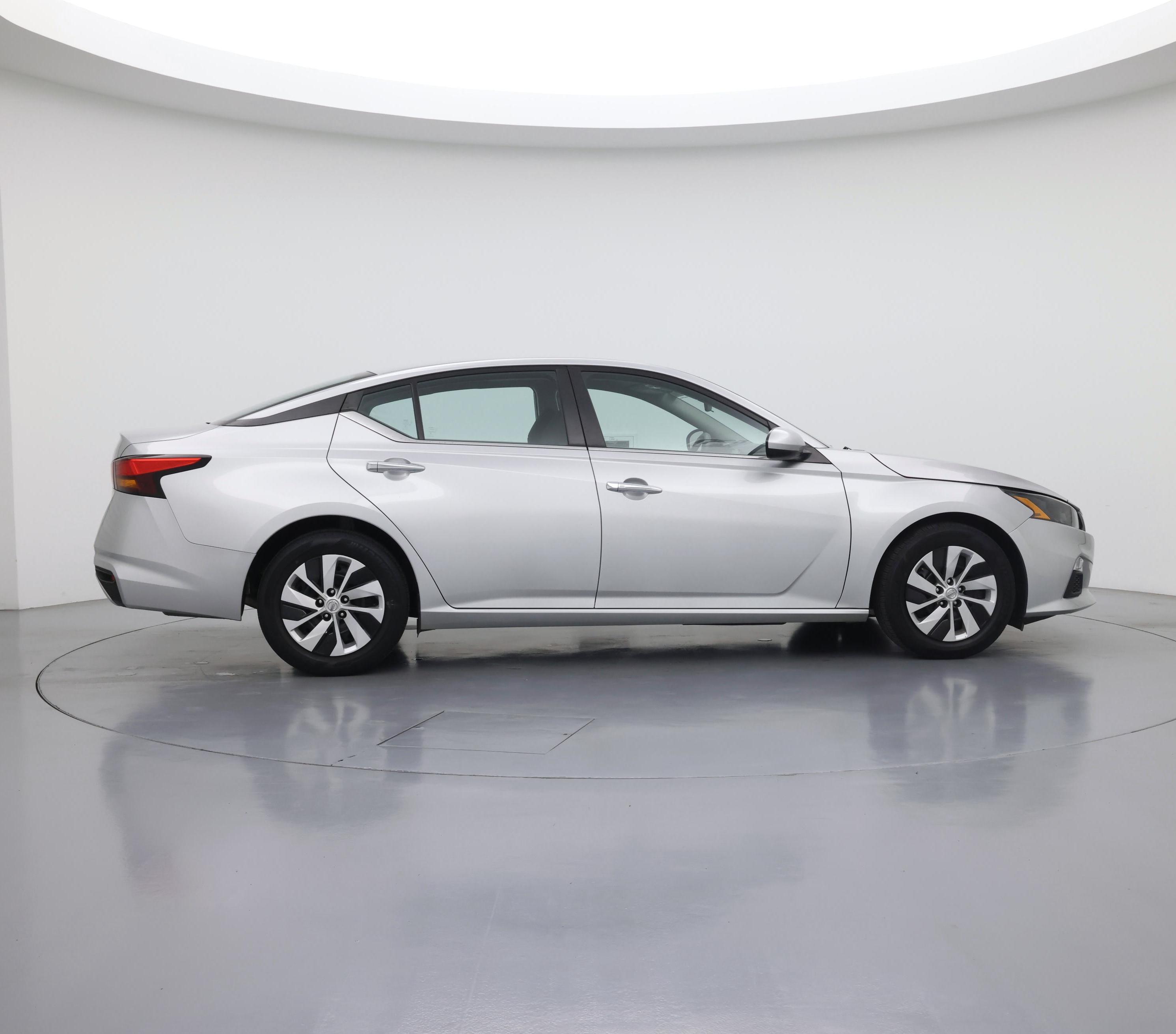 Thumbnail: 2022 Nissan Altima - 7