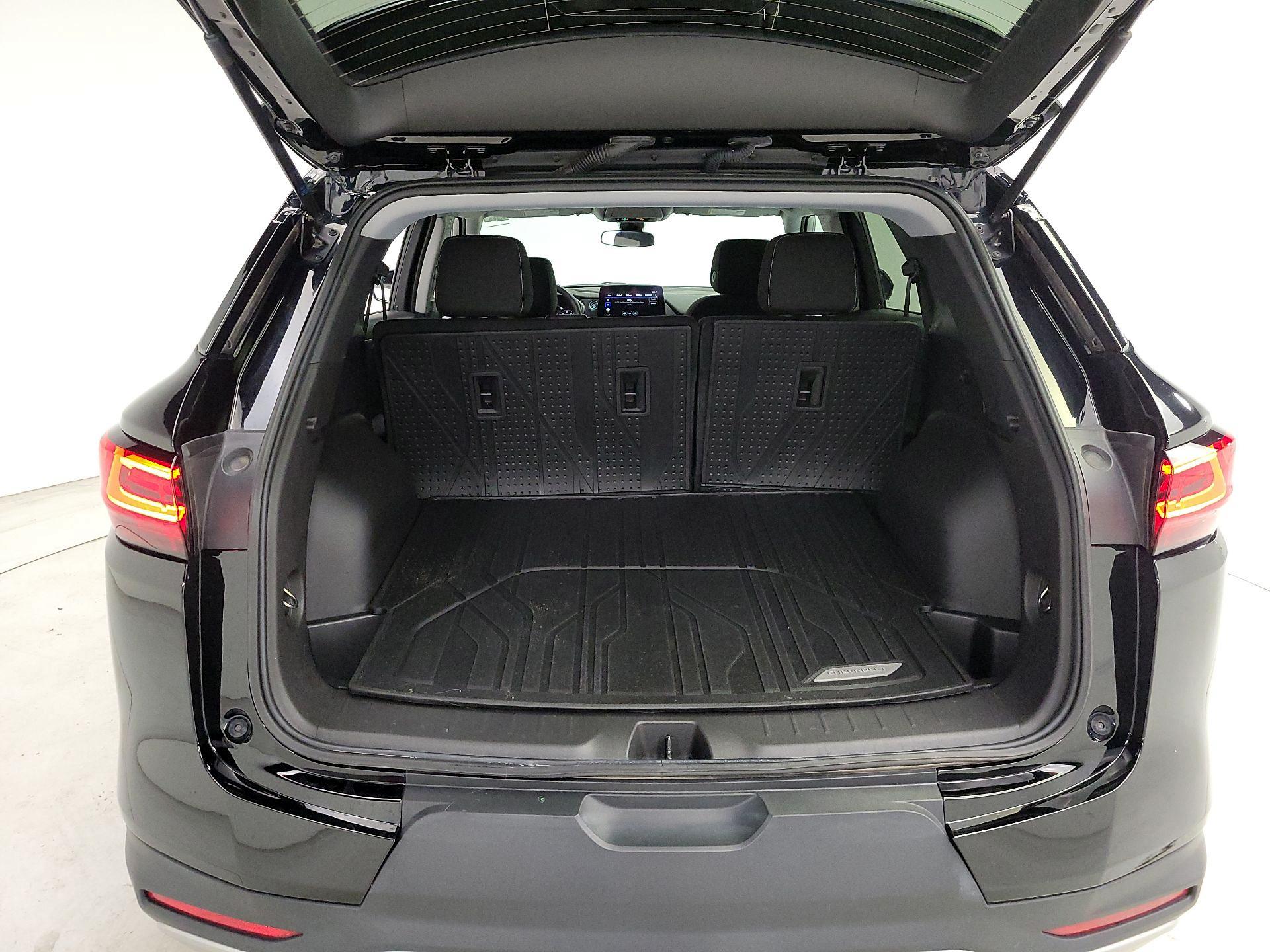 Thumbnail: 2023 Chevrolet Blazer - 20