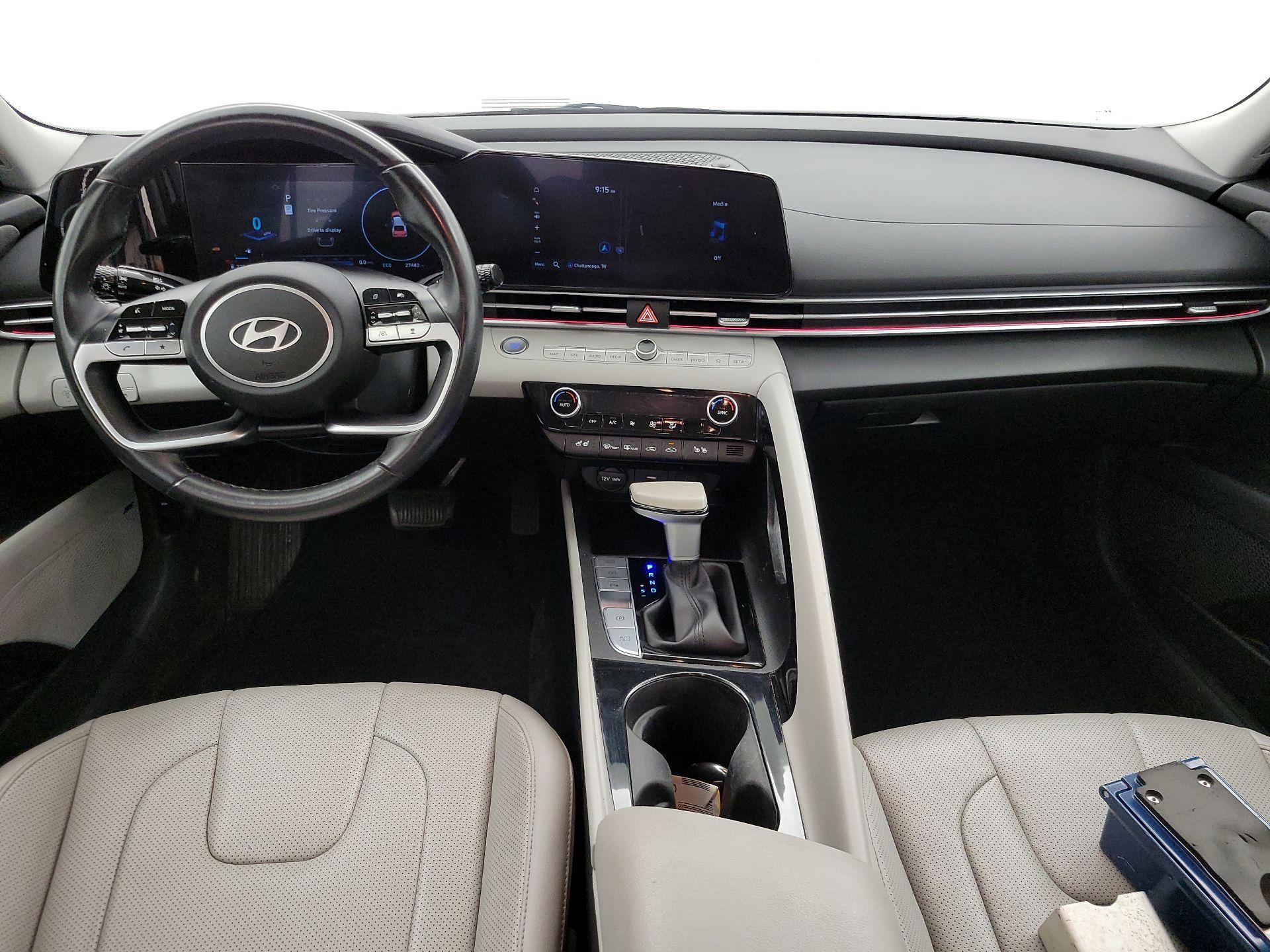 Thumbnail: 2024 Hyundai Elantra - 9