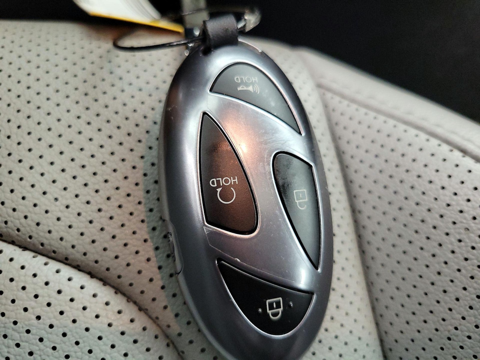 2024 Hyundai Elantra Limited - Photo 25