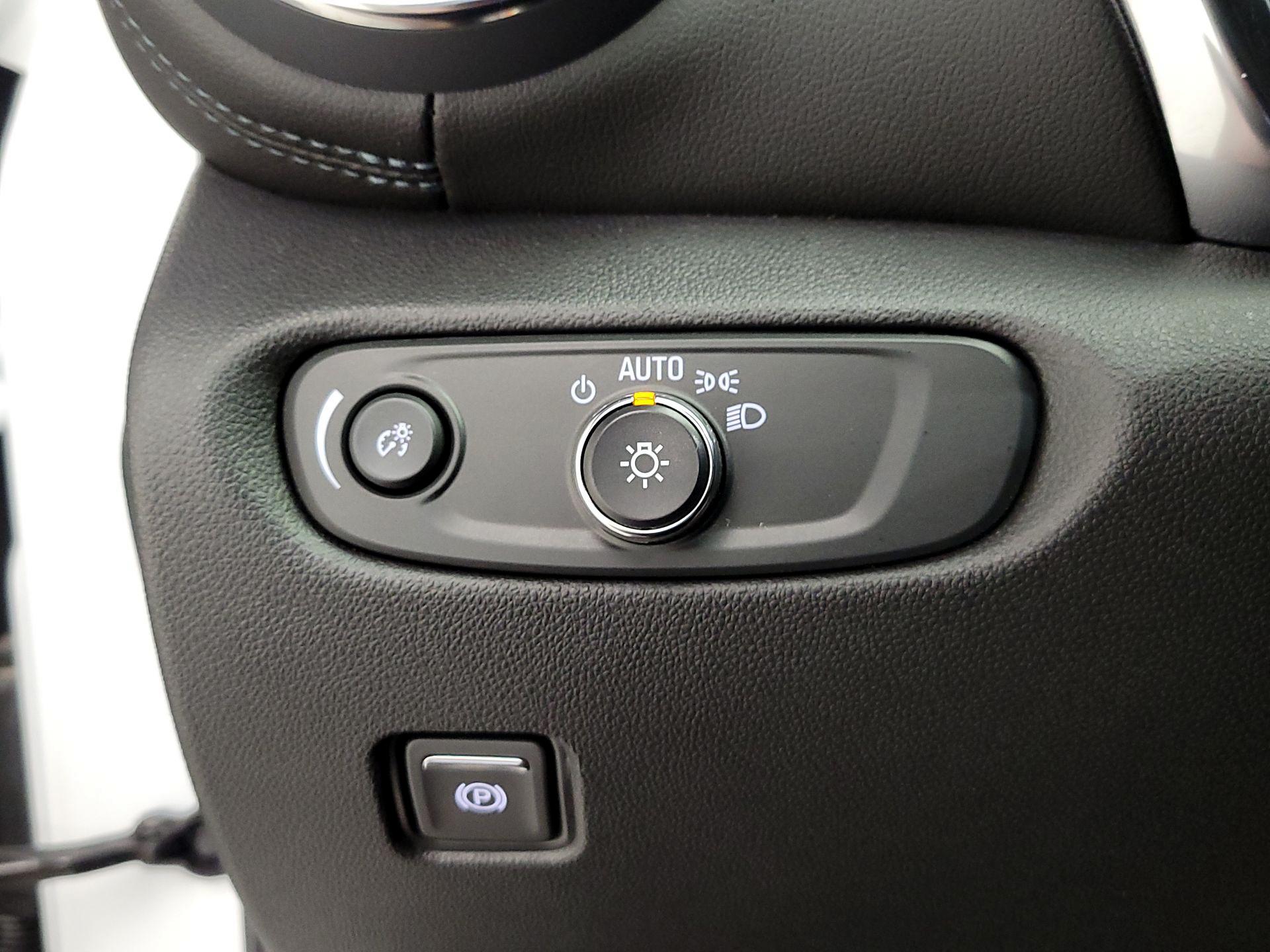 Thumbnail: 2022 Chevrolet Blazer - 13