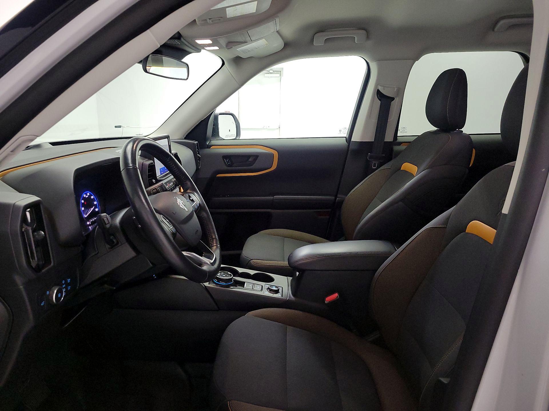 Thumbnail: 2022 Ford Bronco Sport - 11