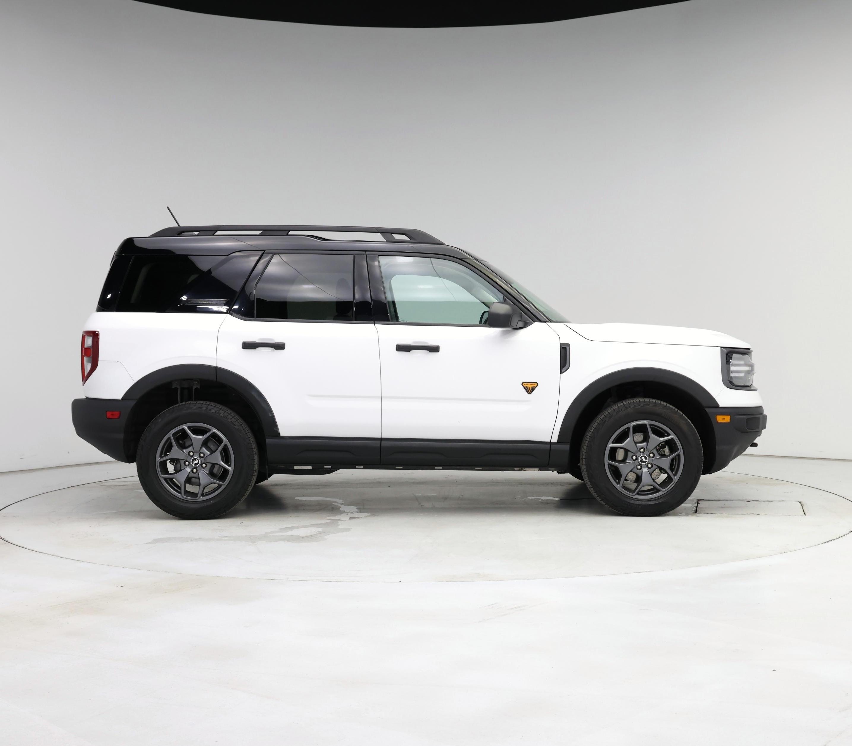 Thumbnail: 2022 Ford Bronco Sport - 7