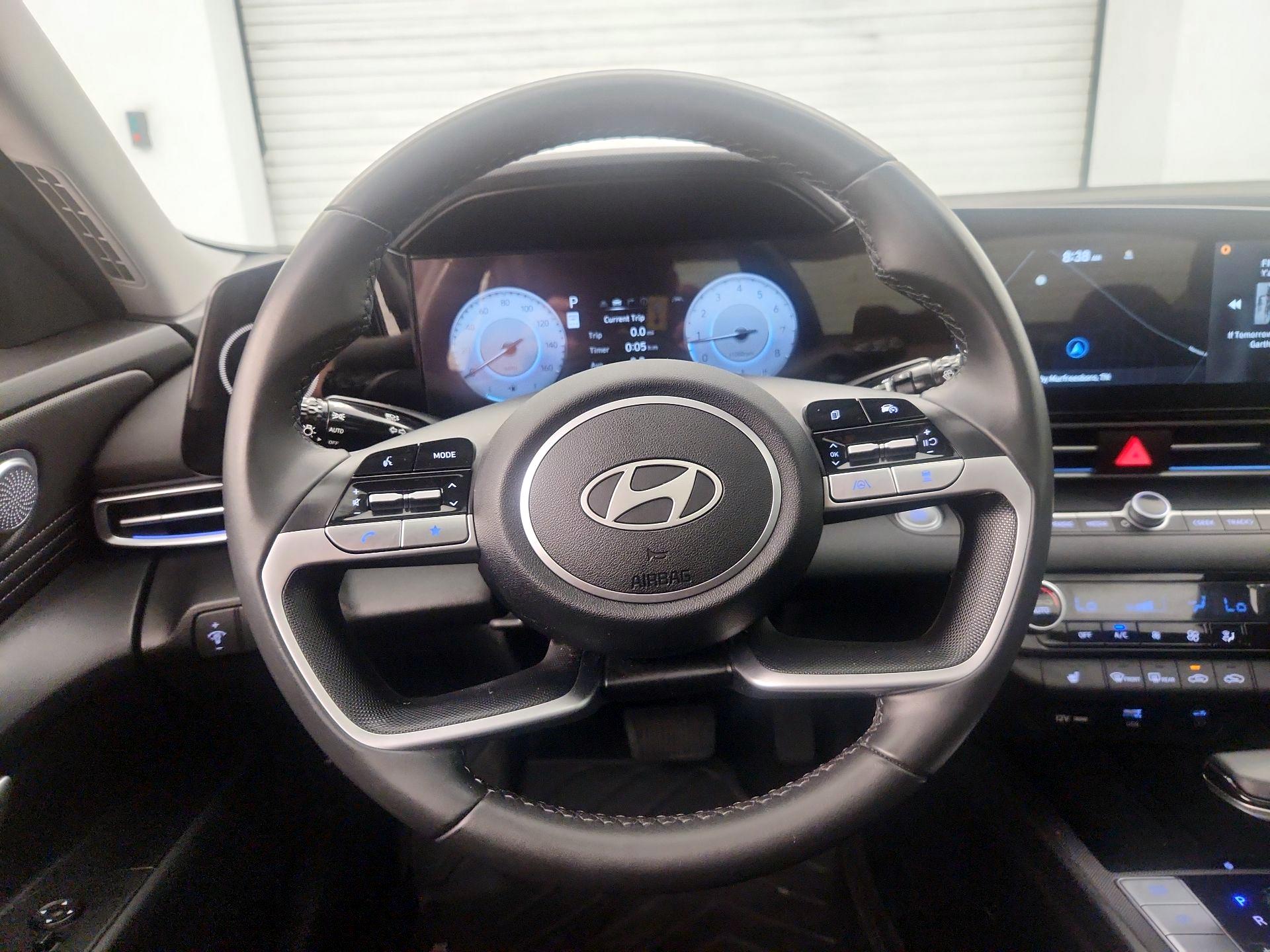 Thumbnail: 2024 Hyundai Elantra - 10