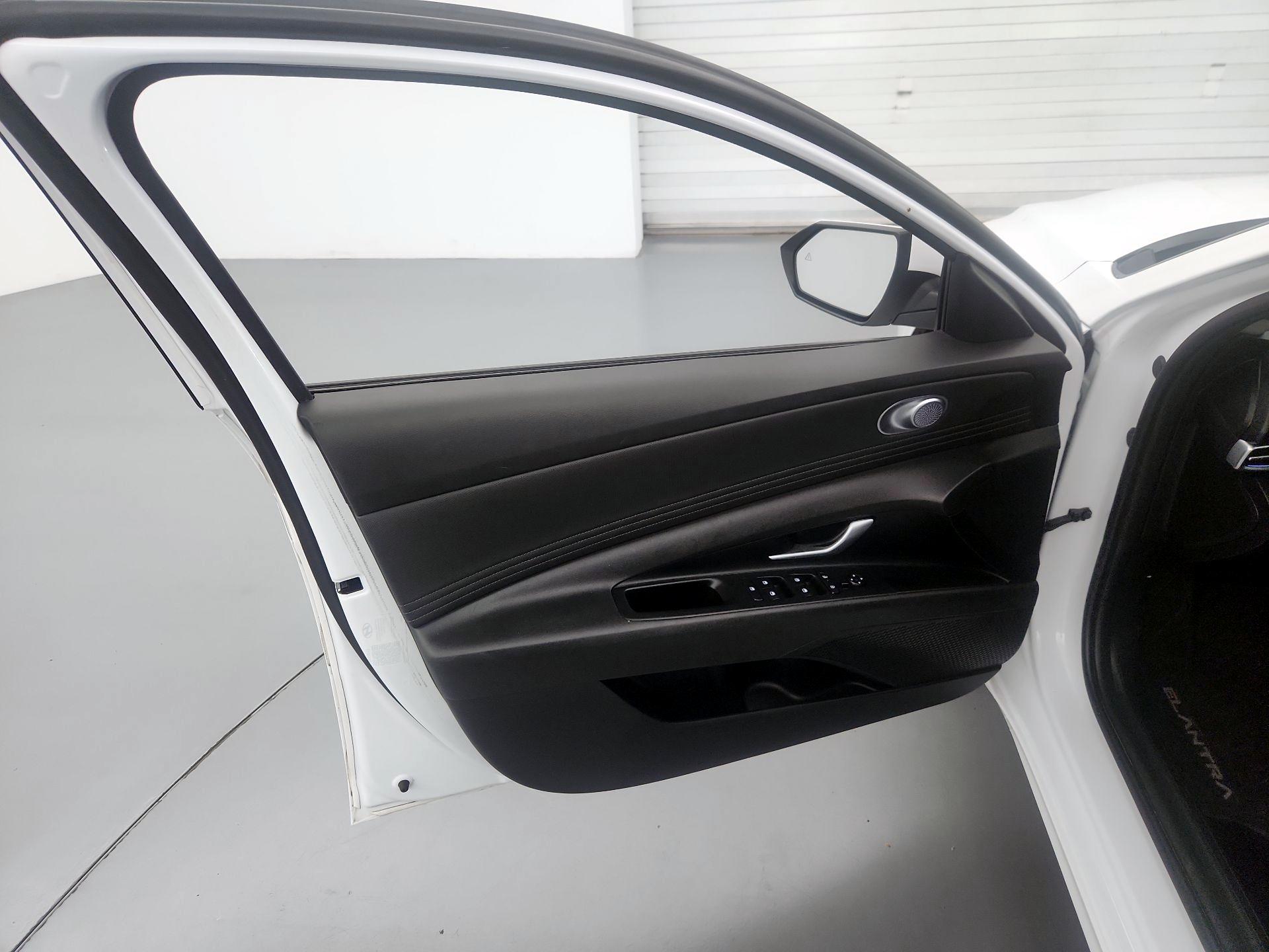 Thumbnail: 2024 Hyundai Elantra - 12