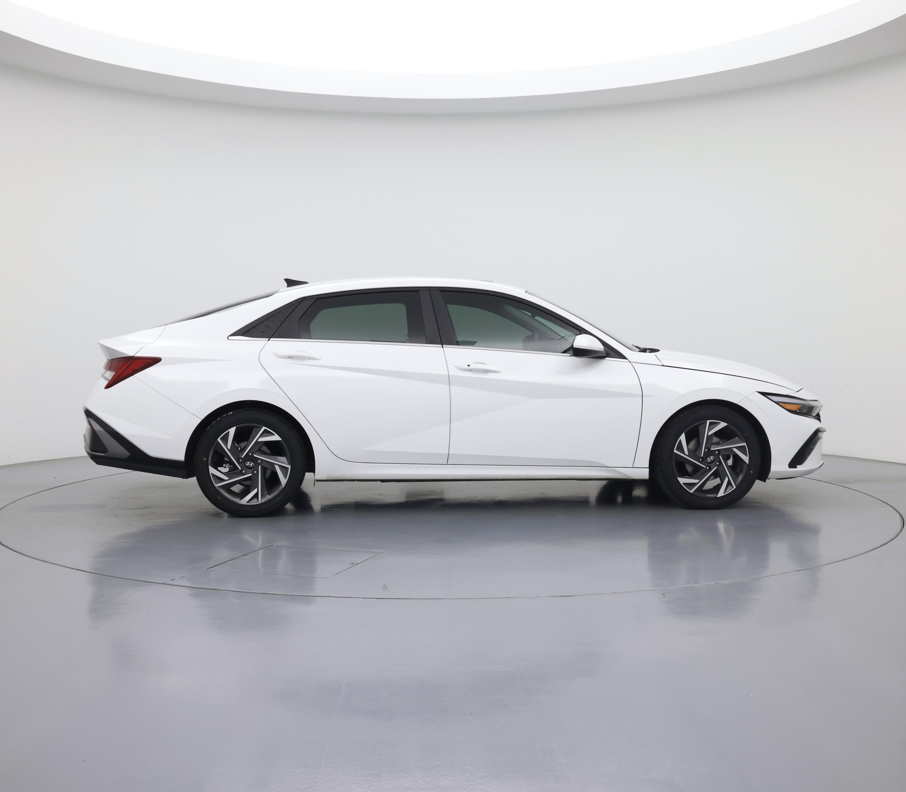 Thumbnail: 2024 Hyundai Elantra - 7