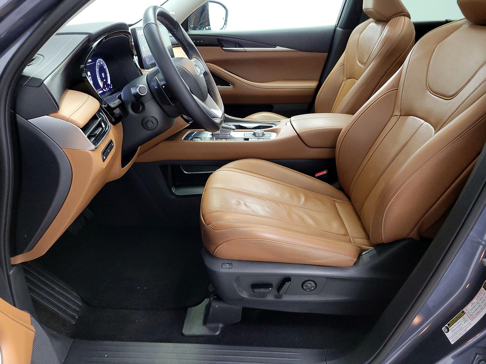 Thumbnail: 2023 INFINITI QX60 - 11