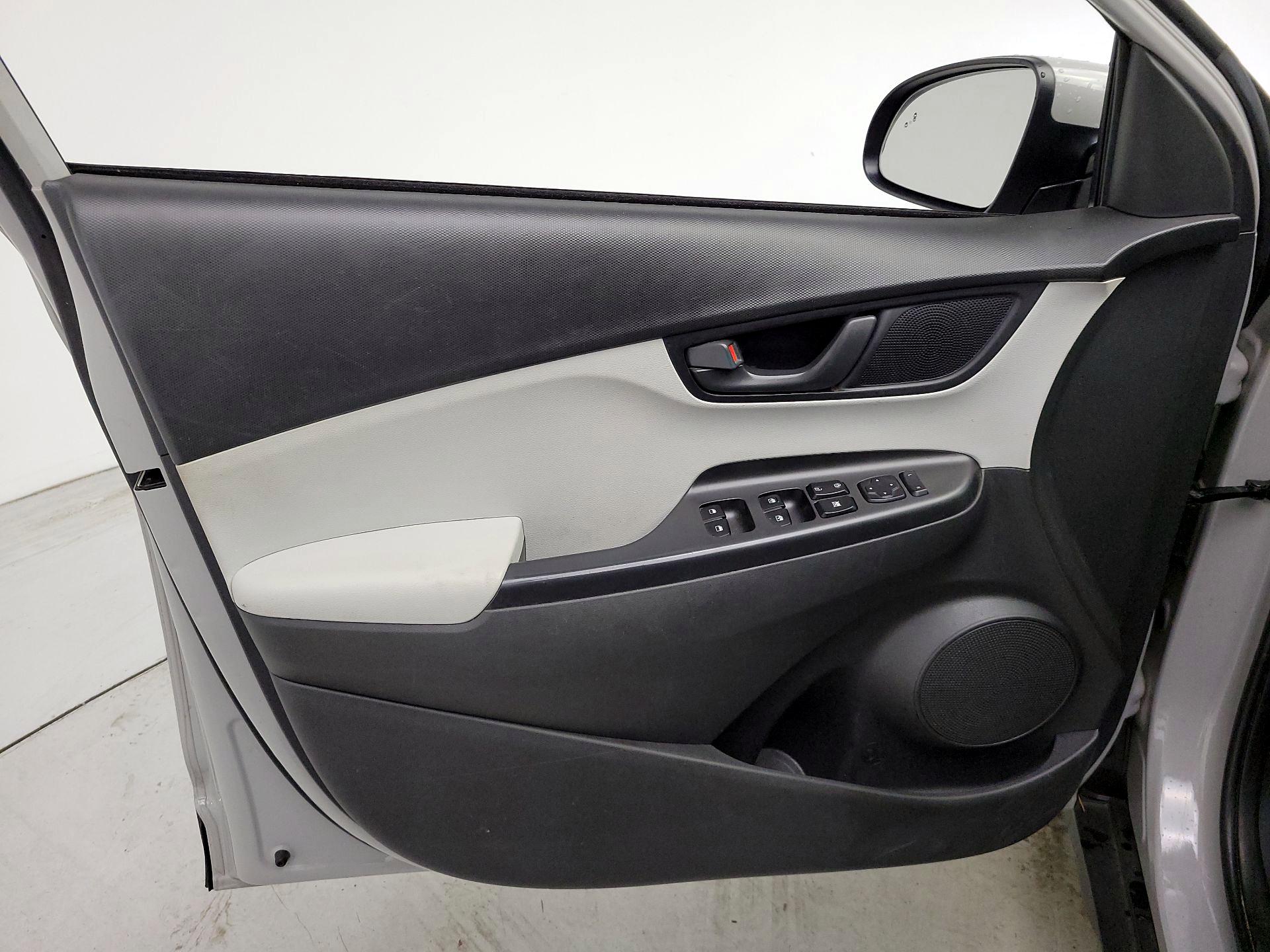 Thumbnail: 2023 Hyundai Kona - 12
