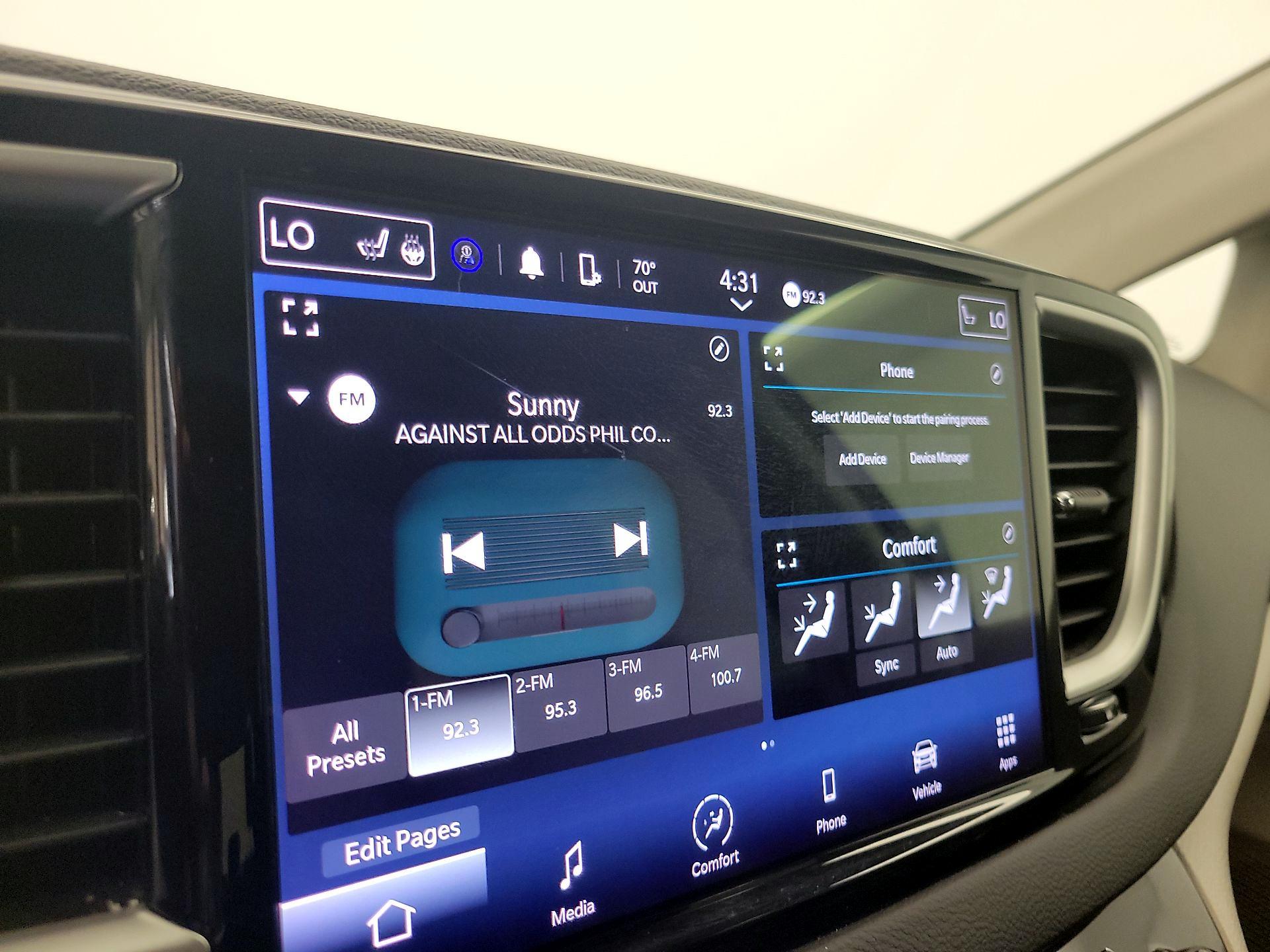 Thumbnail: 2023 Chrysler Pacifica - 15