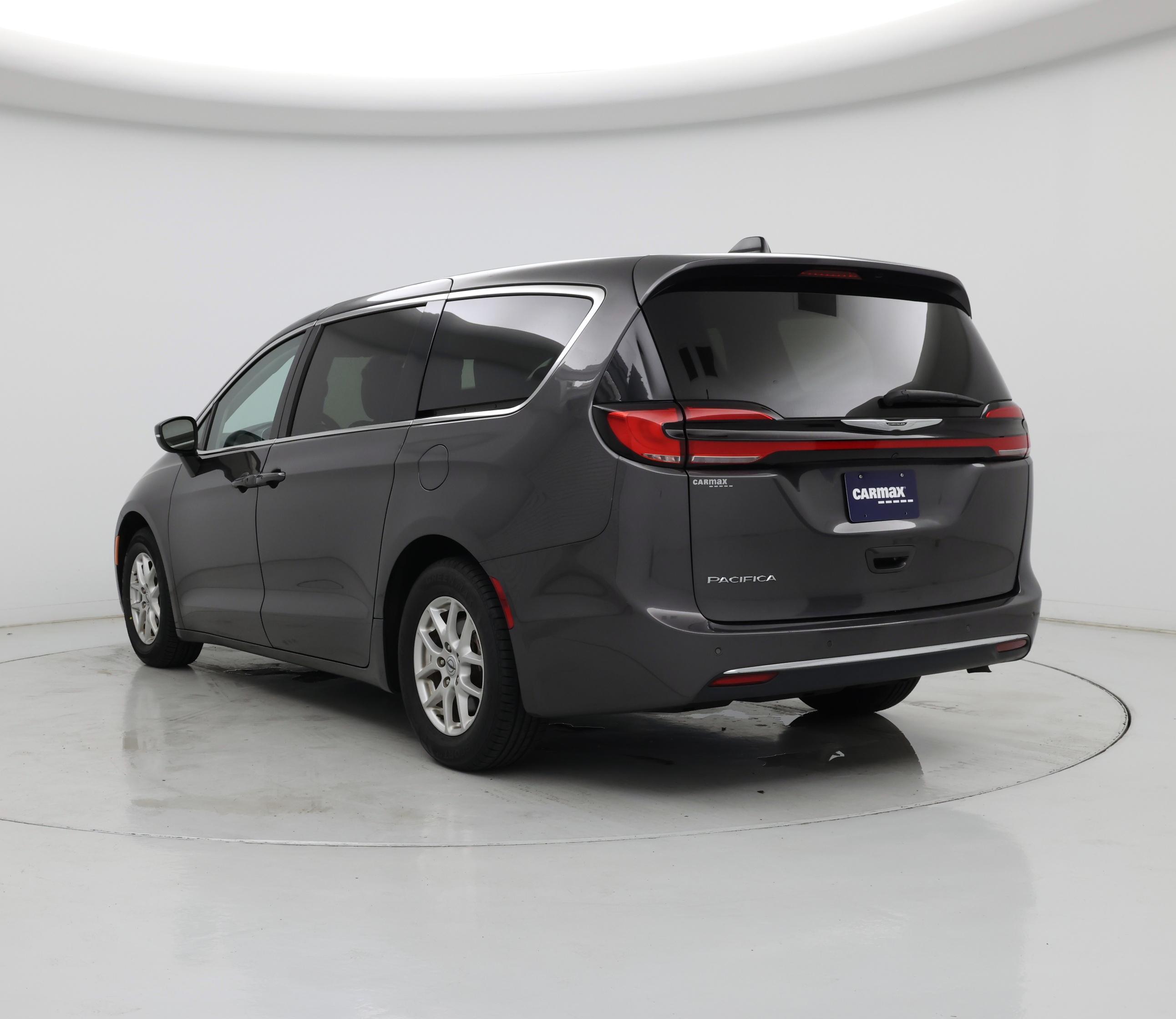 Thumbnail: 2023 Chrysler Pacifica - 2