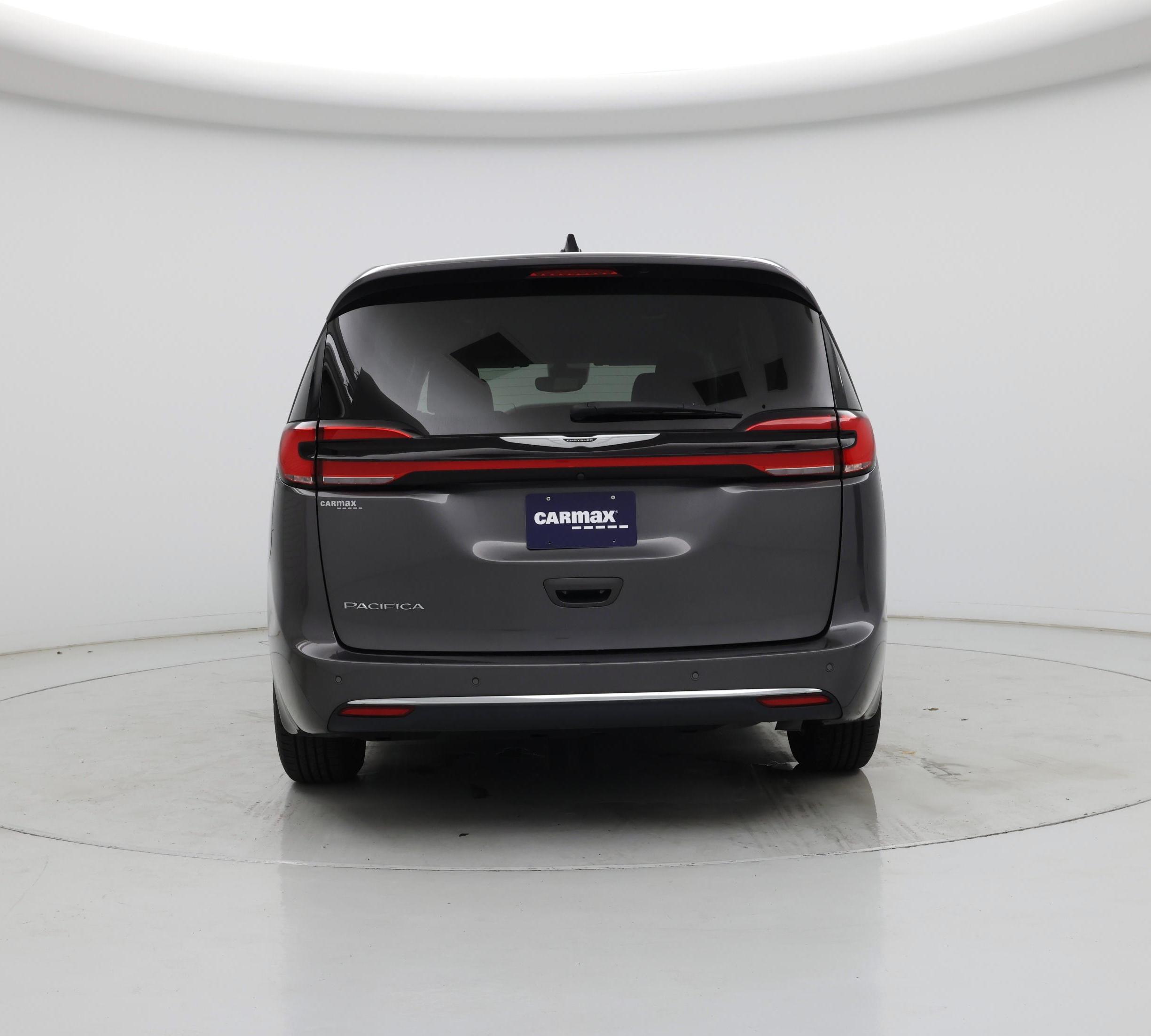 Thumbnail: 2023 Chrysler Pacifica - 6